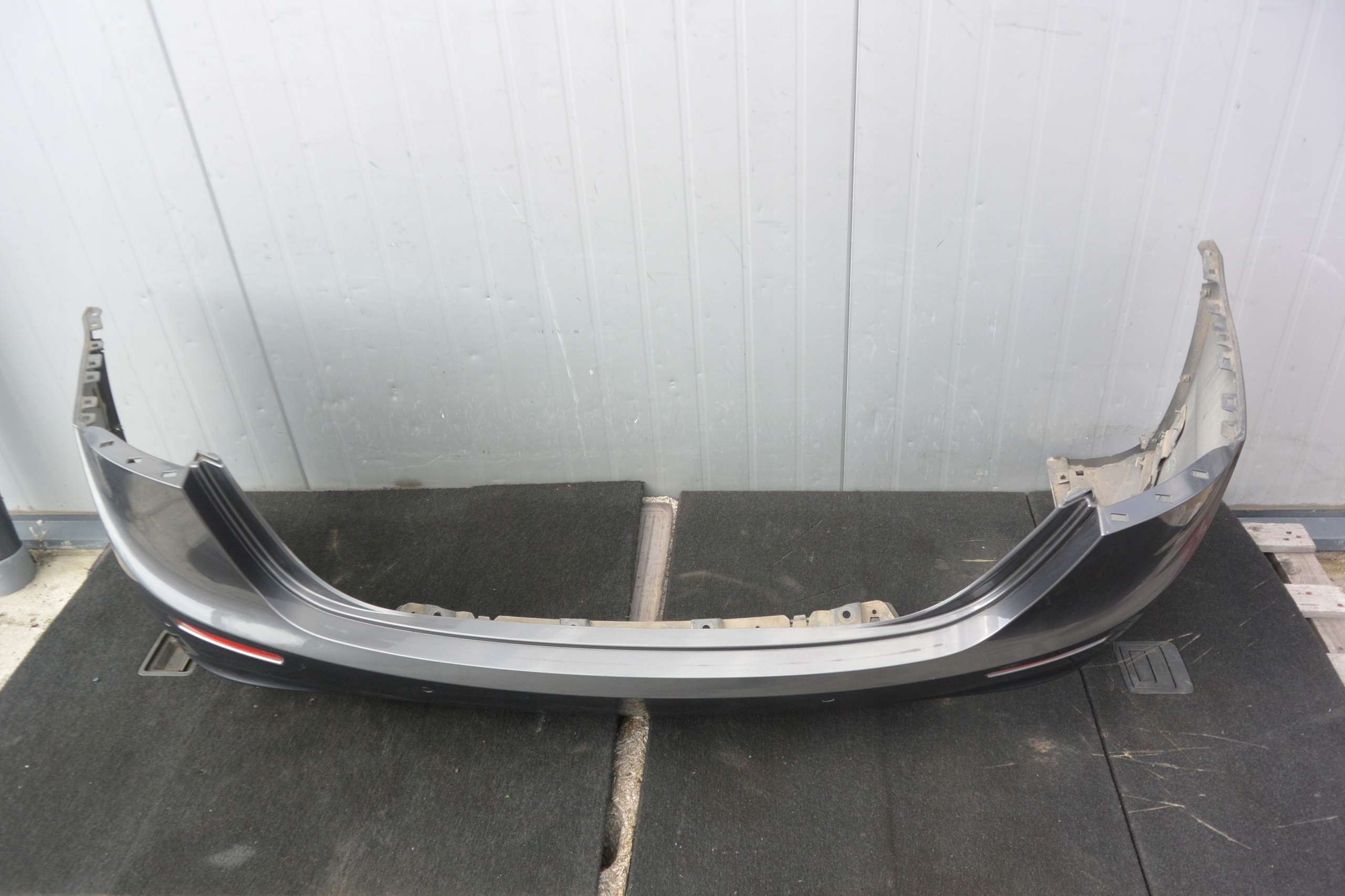 MASERATI GHIBLI M157 bumper rear part PDC original KOMPLET 672/B