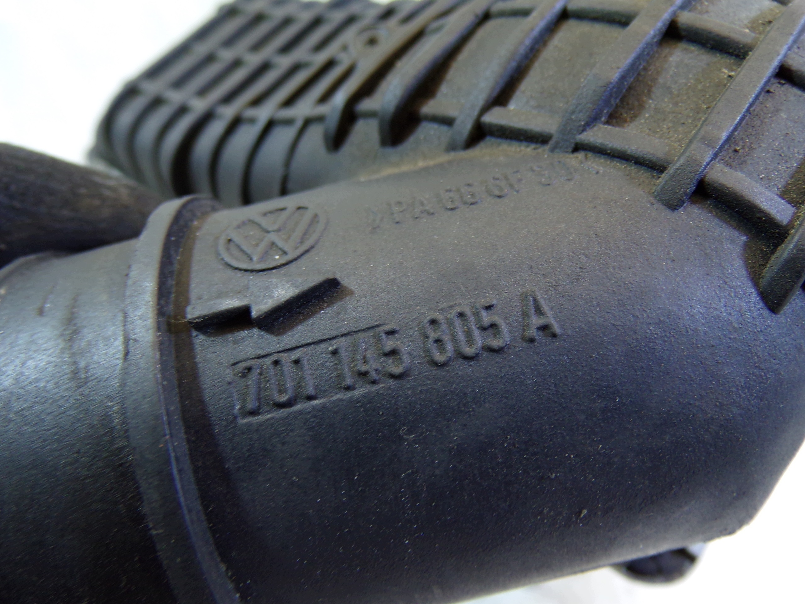 Kühler luft INTERCOOLER VOLKSWAGEN T4 2.5 TDI 701145805A