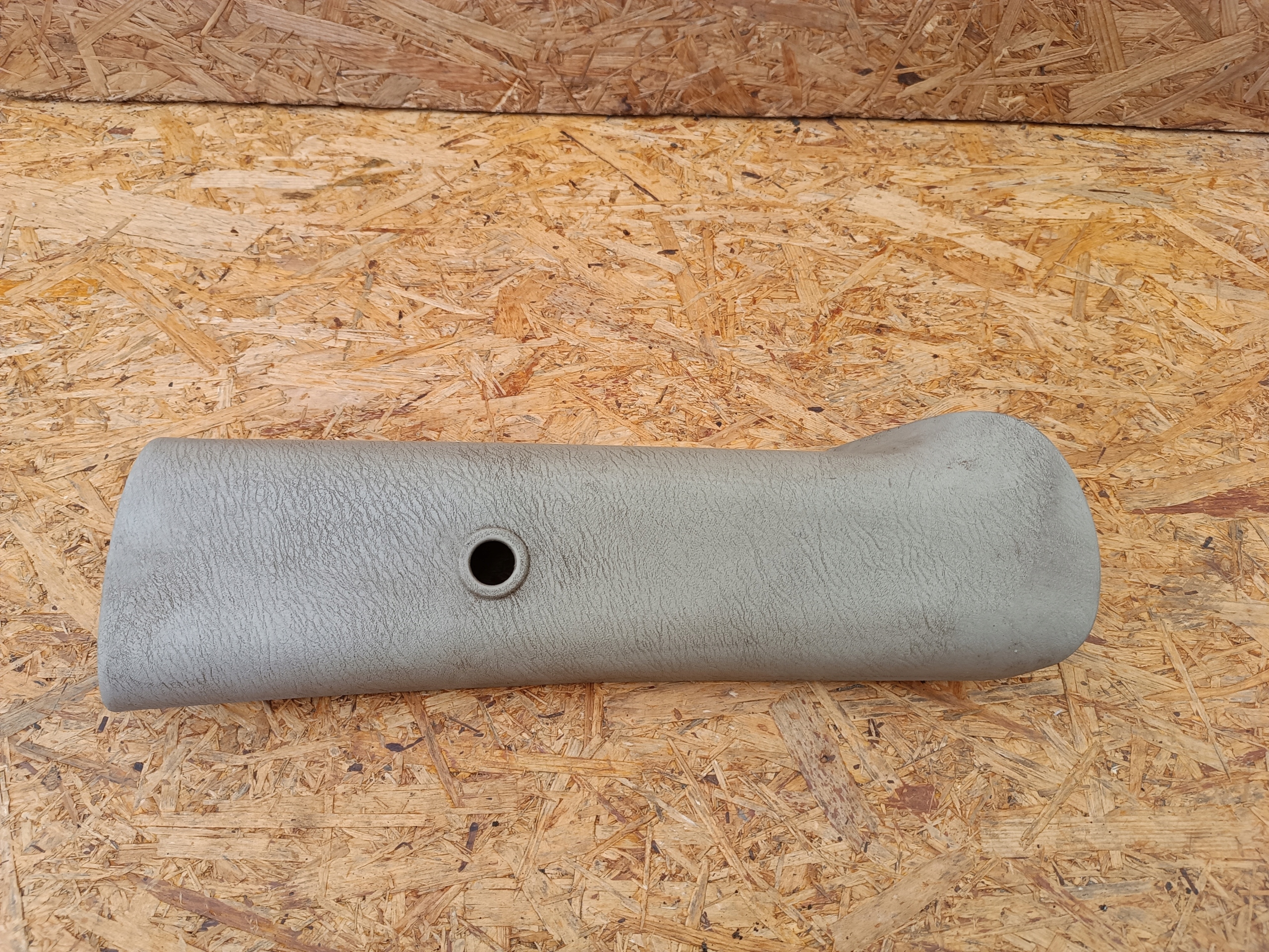 CHRYSLER PT-CRUISER POSZYCIE SŁUPKA OSŁONA SŁUPKA LEWY TYŁ Numer katalogowy części CHRYSLER PT-CRUISER POSZYCIE SŁUPKA OSŁONA SŁUPKA LEWY TYŁ