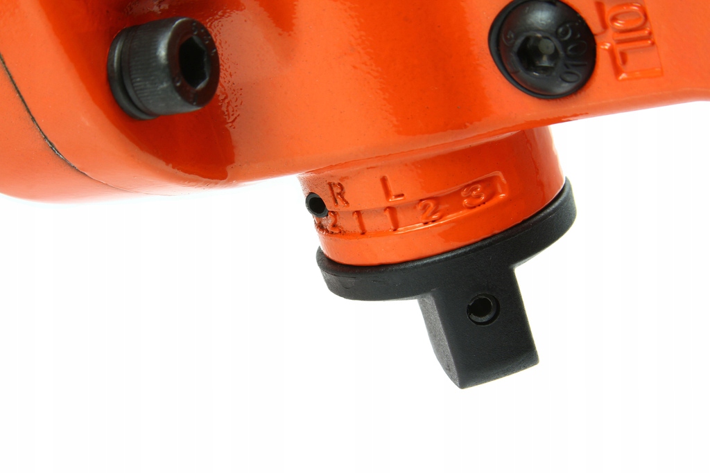 PNEUMATYCZNY KLUCZ UDAROWY 1'' 4500NM BJC KÓŁ TIR 5000 RPM 22CM TWIN Waga produktu z opakowaniem jednostkowym 15 kg