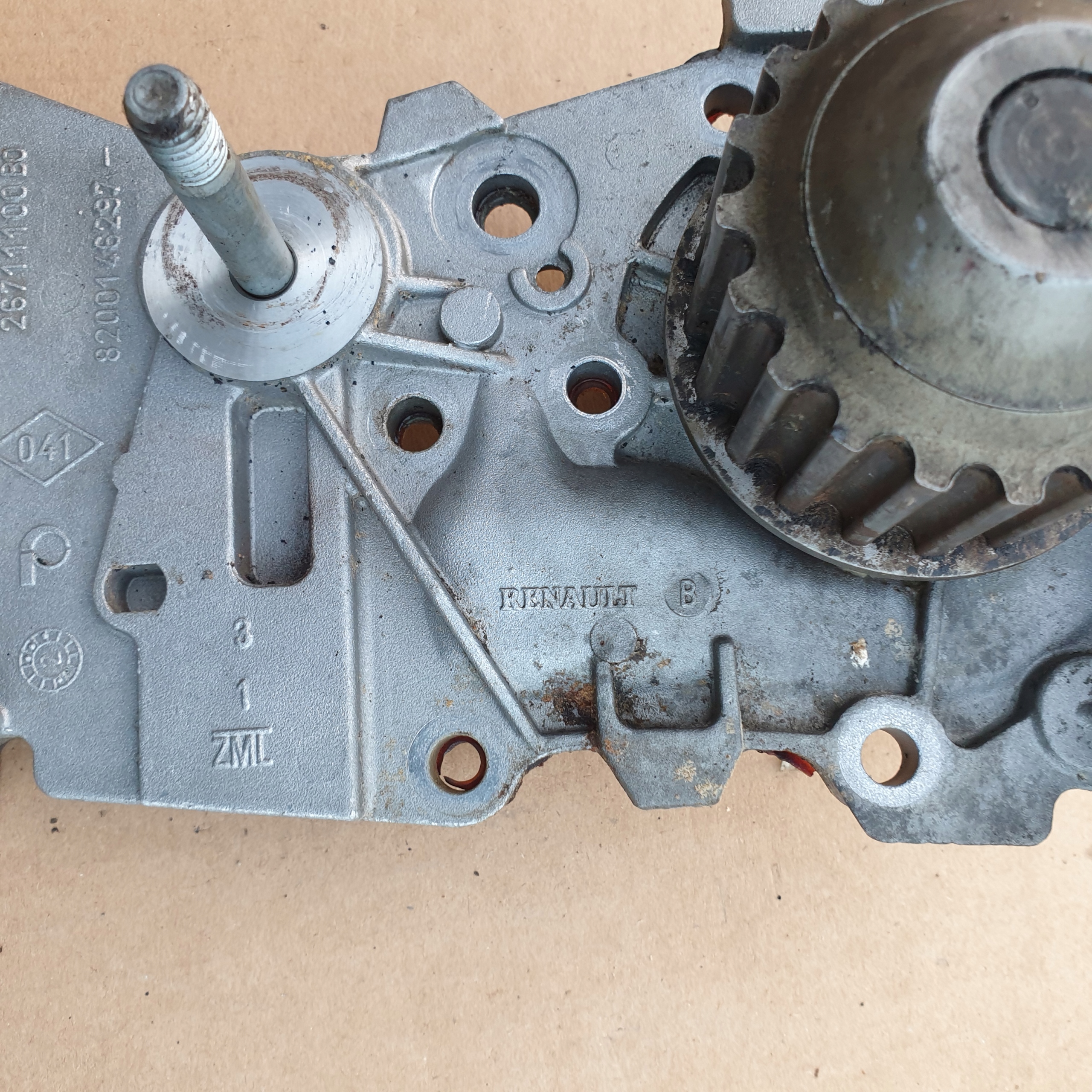 water pump RENAULT MEGANE SCENIC and CLIO KANGOO OE