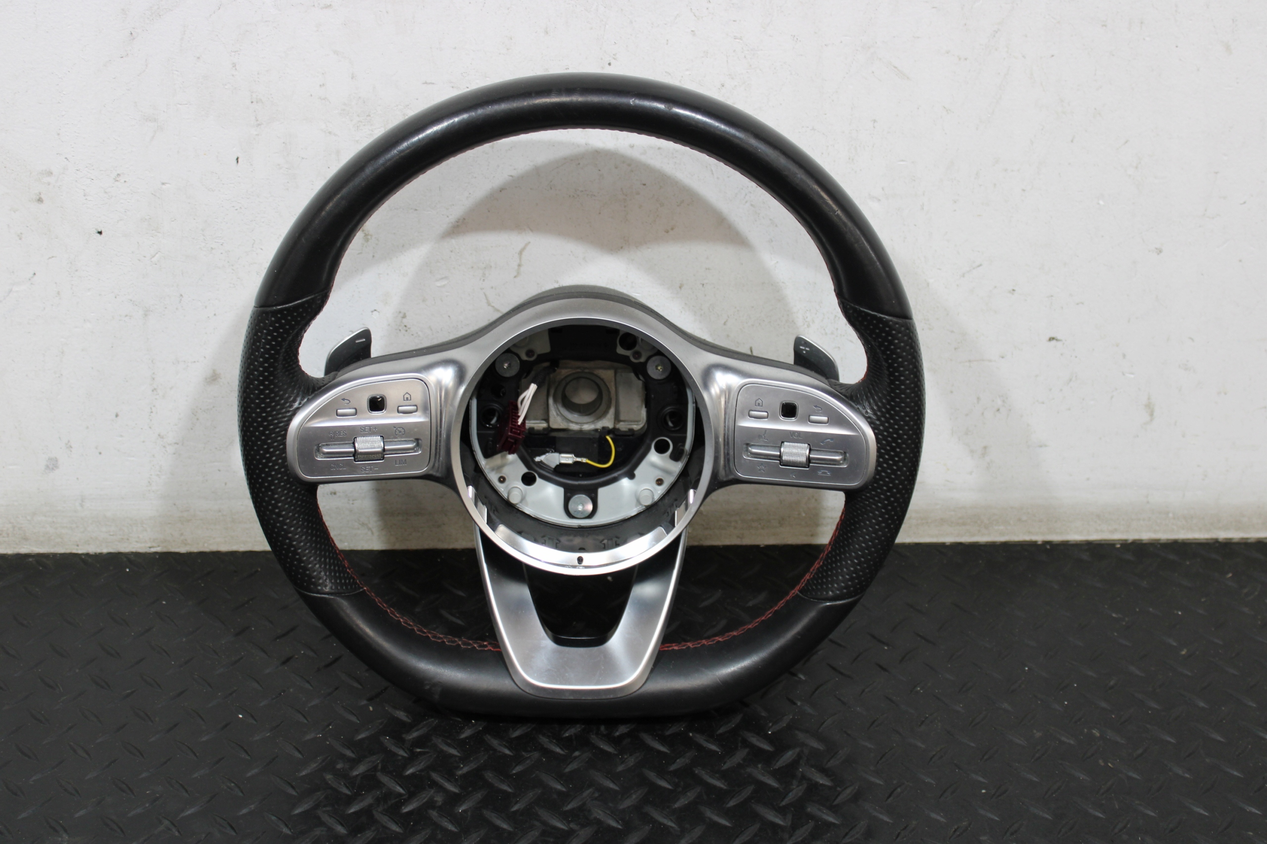 lenkrad MULTIFUNKCJA MERCEDES CLA II 2 W118 AMG