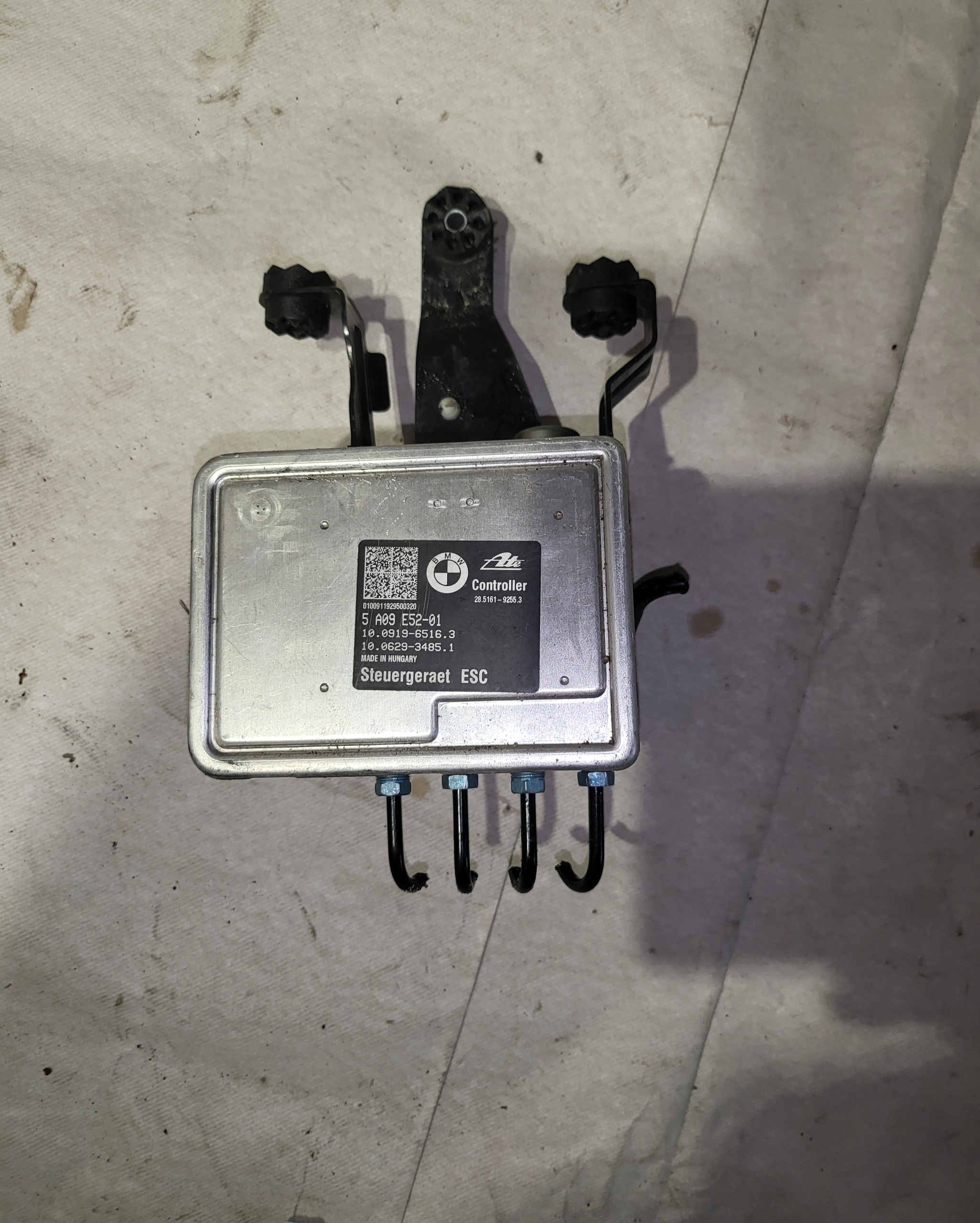 насос ABS BMW 3 G20 5A09E52 - 01