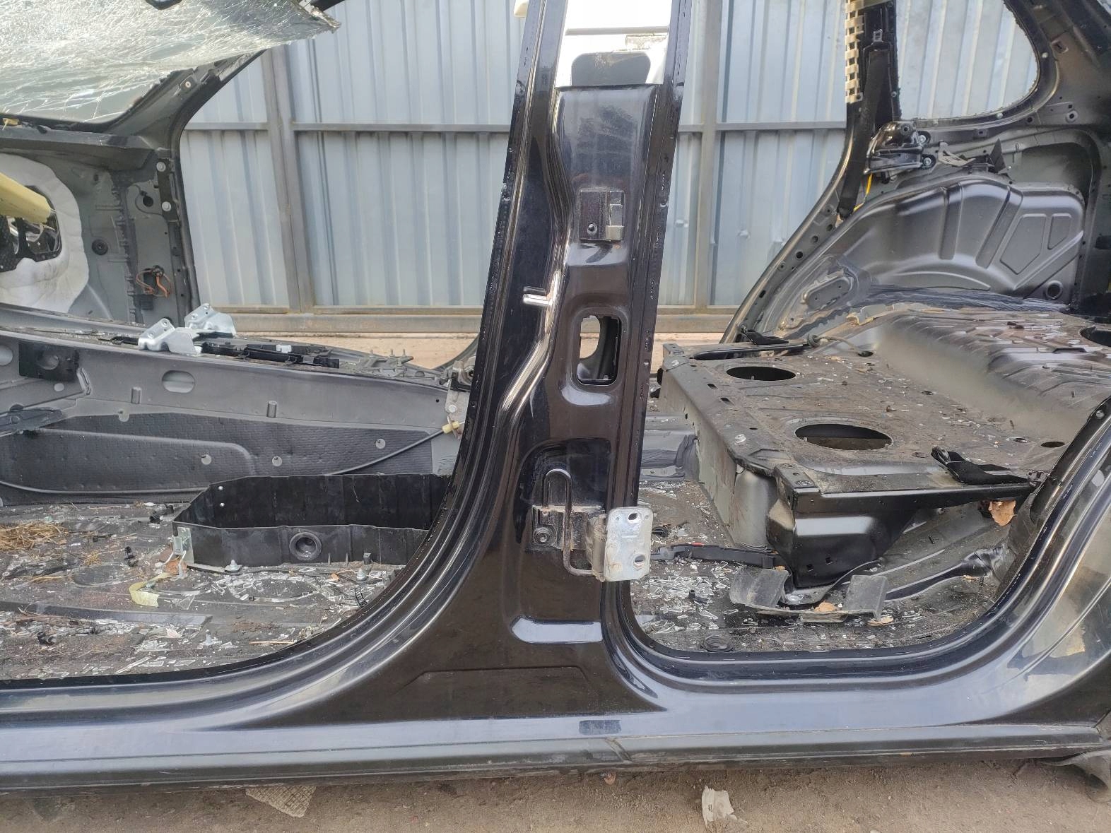 threshold left + pillar central PORSCHE CAYENNE and
