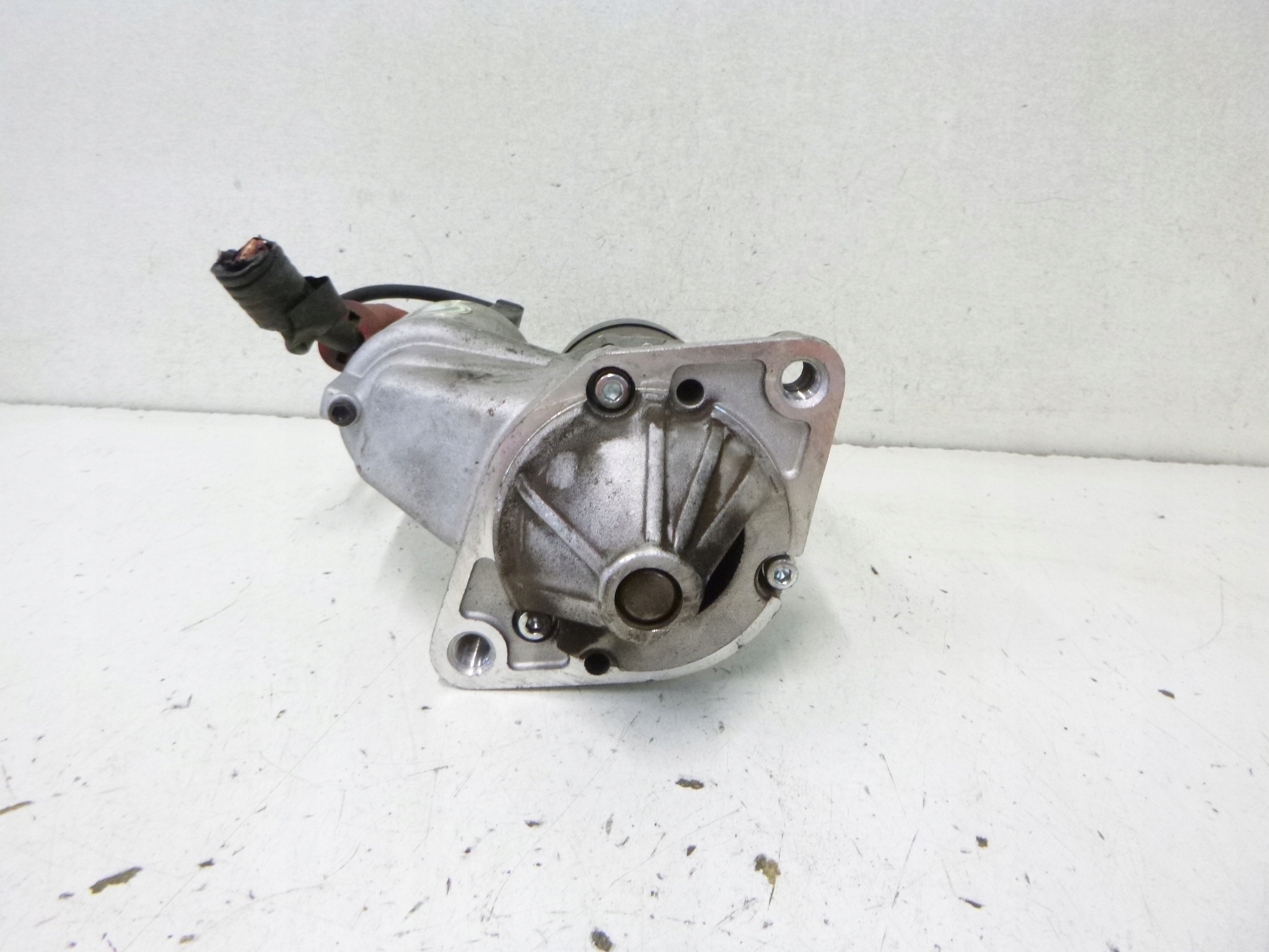 starter Mitsubishi Carisma 1.6 01r.
