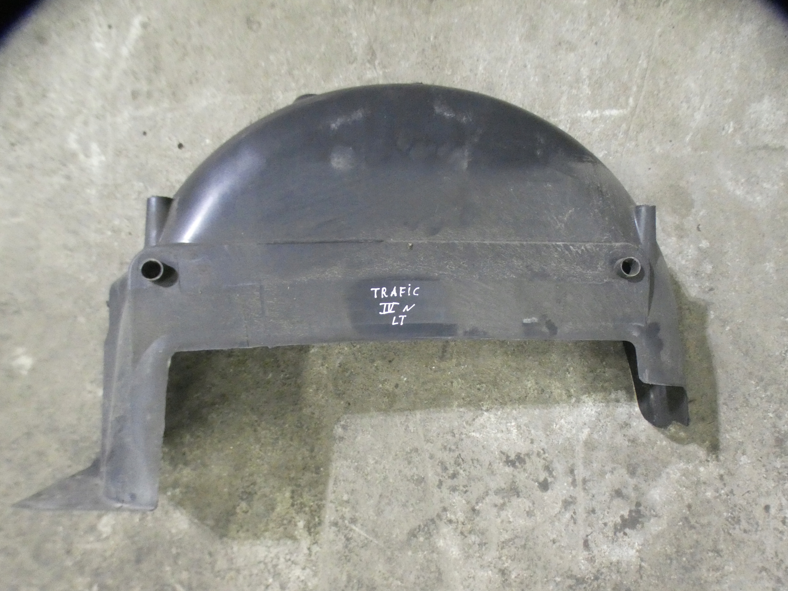 mudguard right left rear part TRAFIC VIVARO III