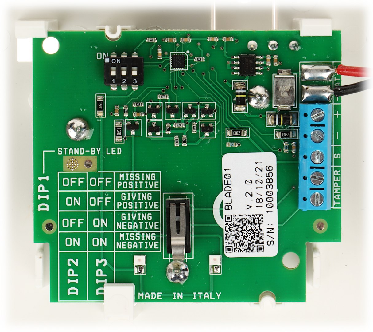 SYGNALIZATOR ZEWNĘTRZNY SV-BLADE-01/RED AMC Waga produktu z opakowaniem jednostkowym 0.864 kg