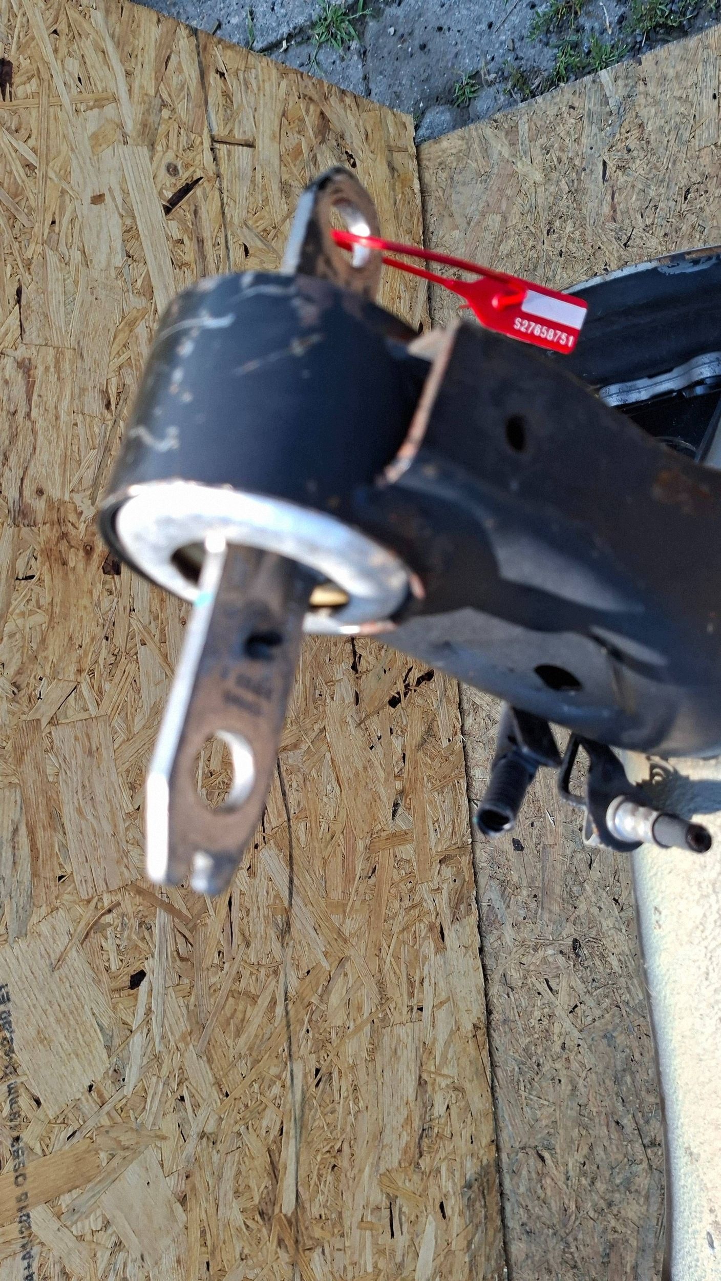 axis rear part PEUGEOT 308 II 2013