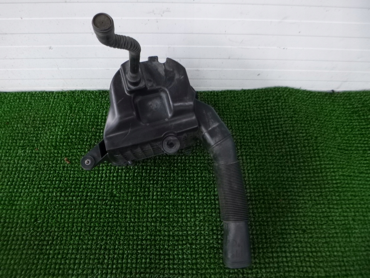 VW AUDI SKODA 1.6 TDI gehäuse filter 6R0129601C