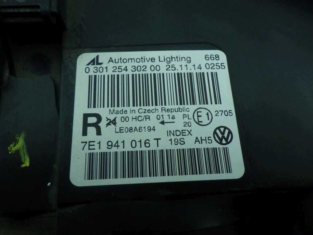 VW T5 LIFT 7E 7E1 LIFT 10- feu droit