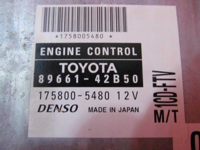 TOYOTA RAV4 RAV 4 II 2 XA20 2.0 D4D 1CD-FTV control unit computer of the engine