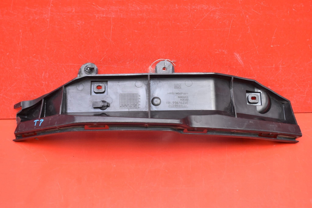 plastica NADWOZIA 31214966 VOLVO C70 2 II 05-09