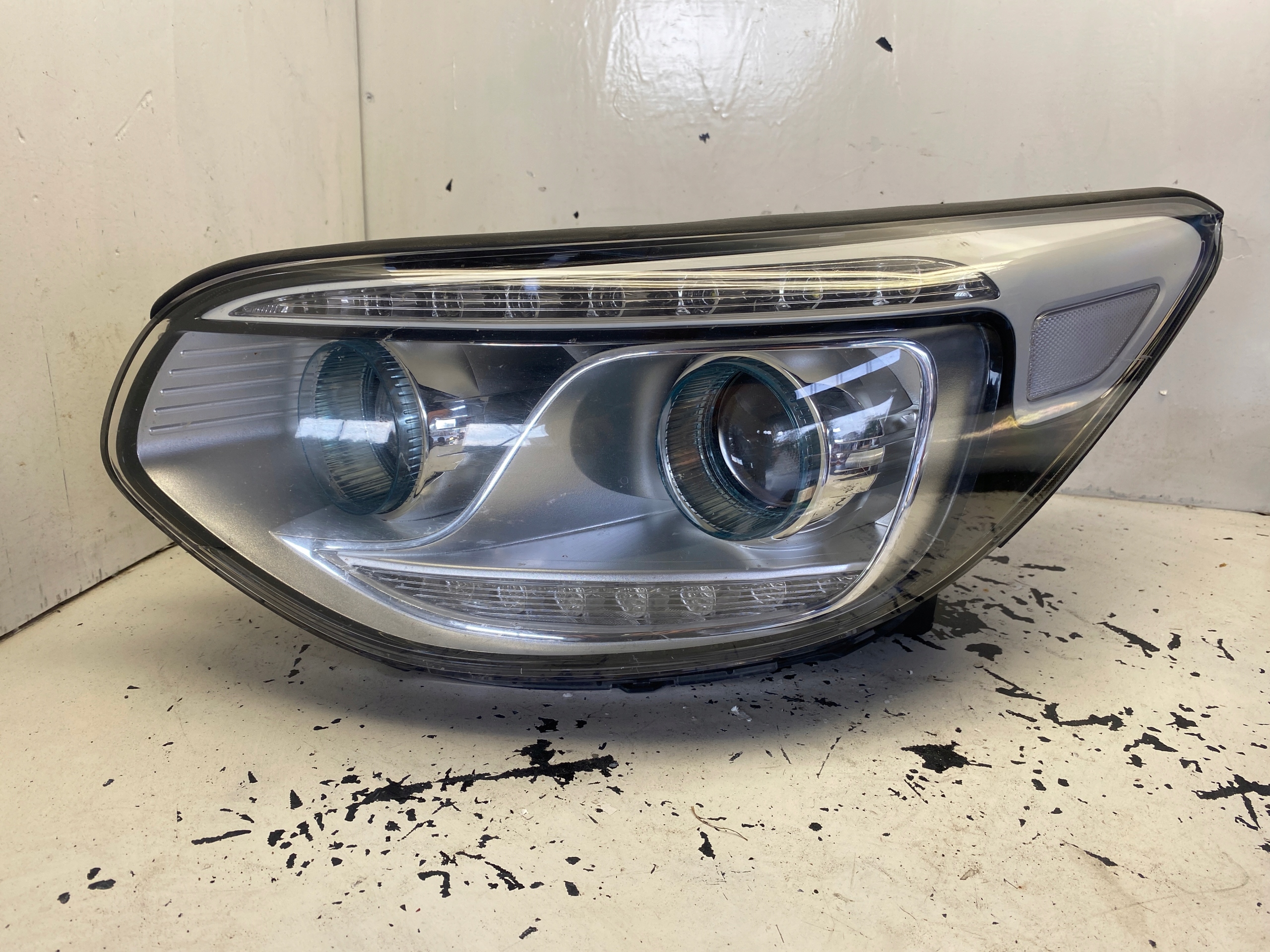 KIA SOUL II ФАРА ЛЕВЫЙ ПЕРЕД