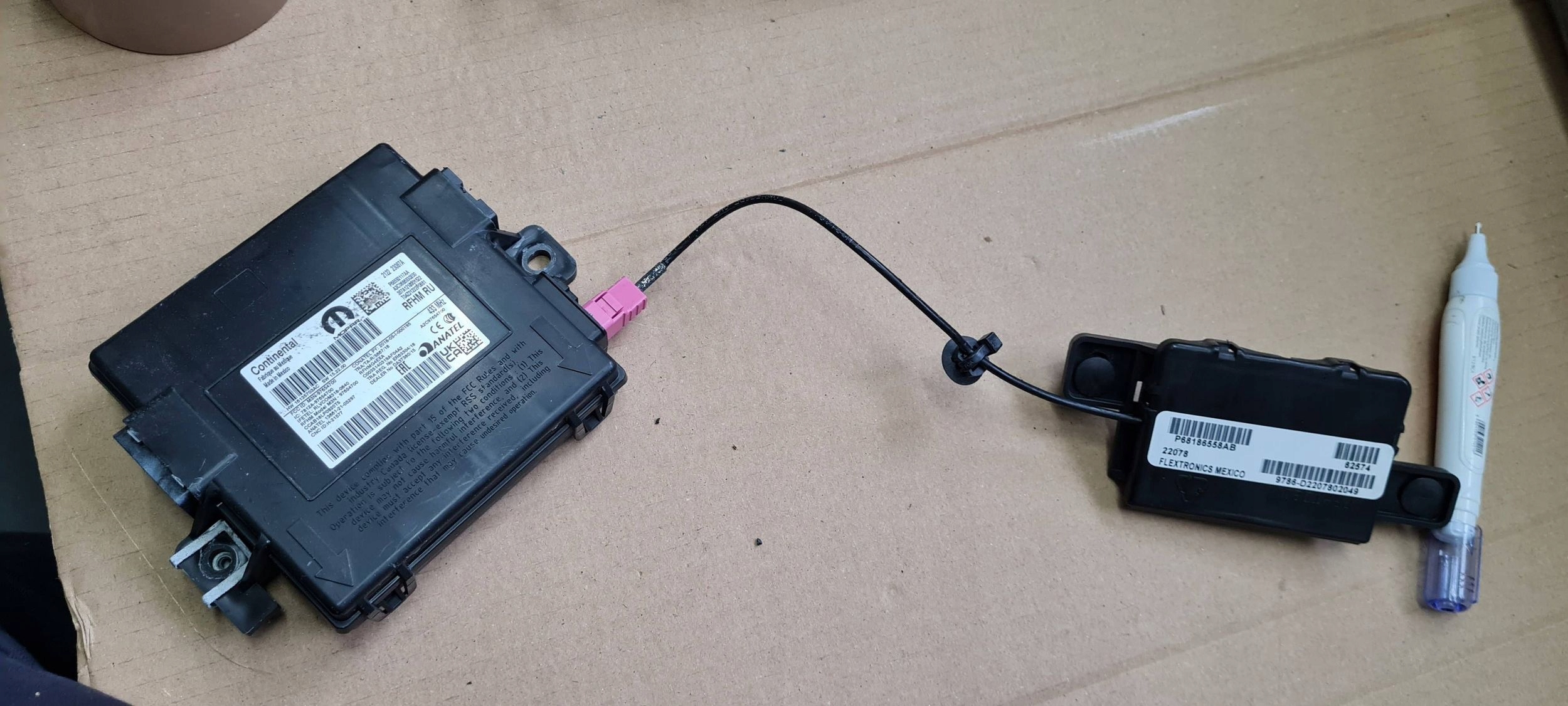 Chrysler Pacifica 2022 module control unit CONTROLE P68592117AA