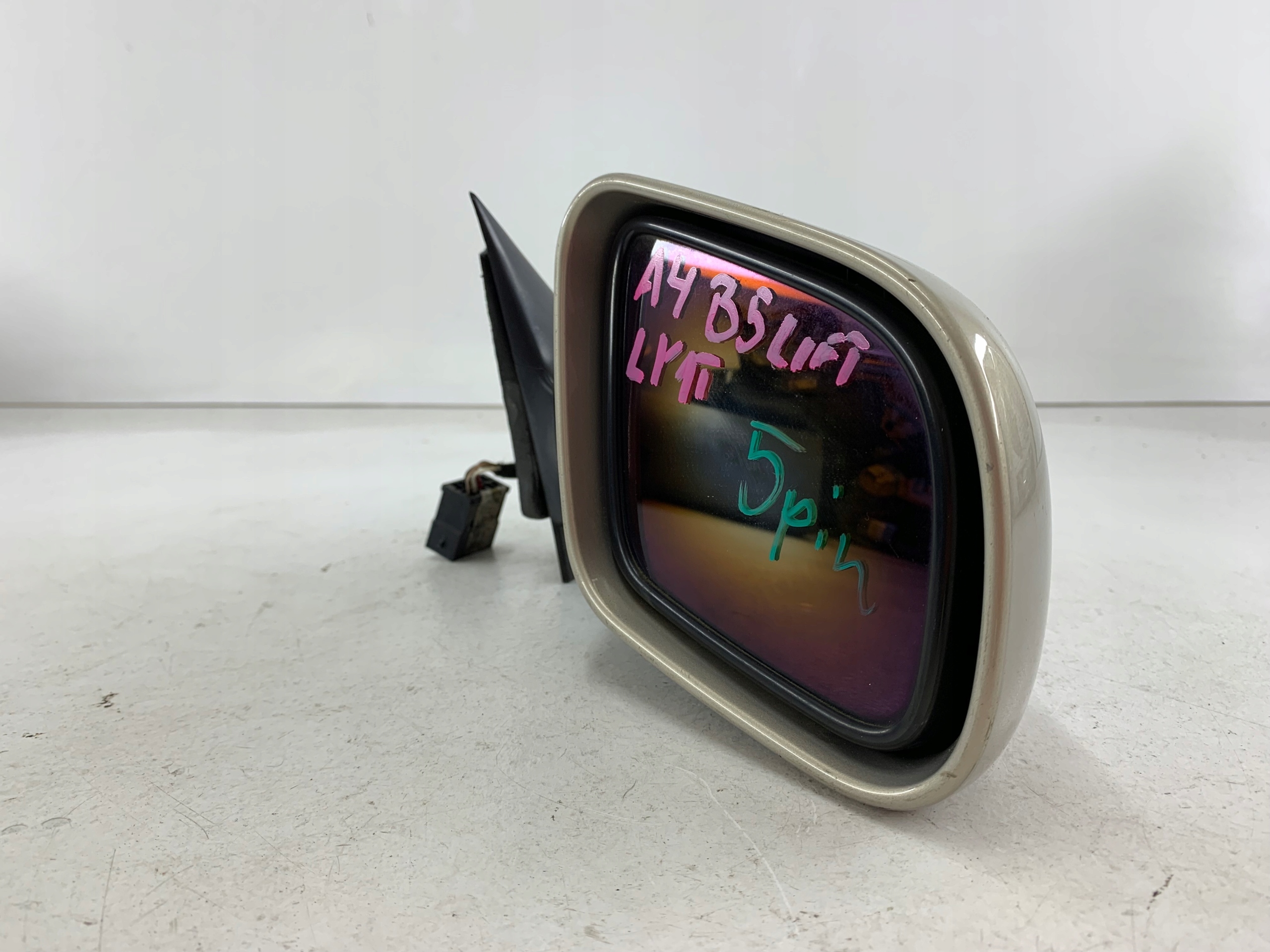 AUDI A4 B5 LIFT mirror right 5 PIN LY1T