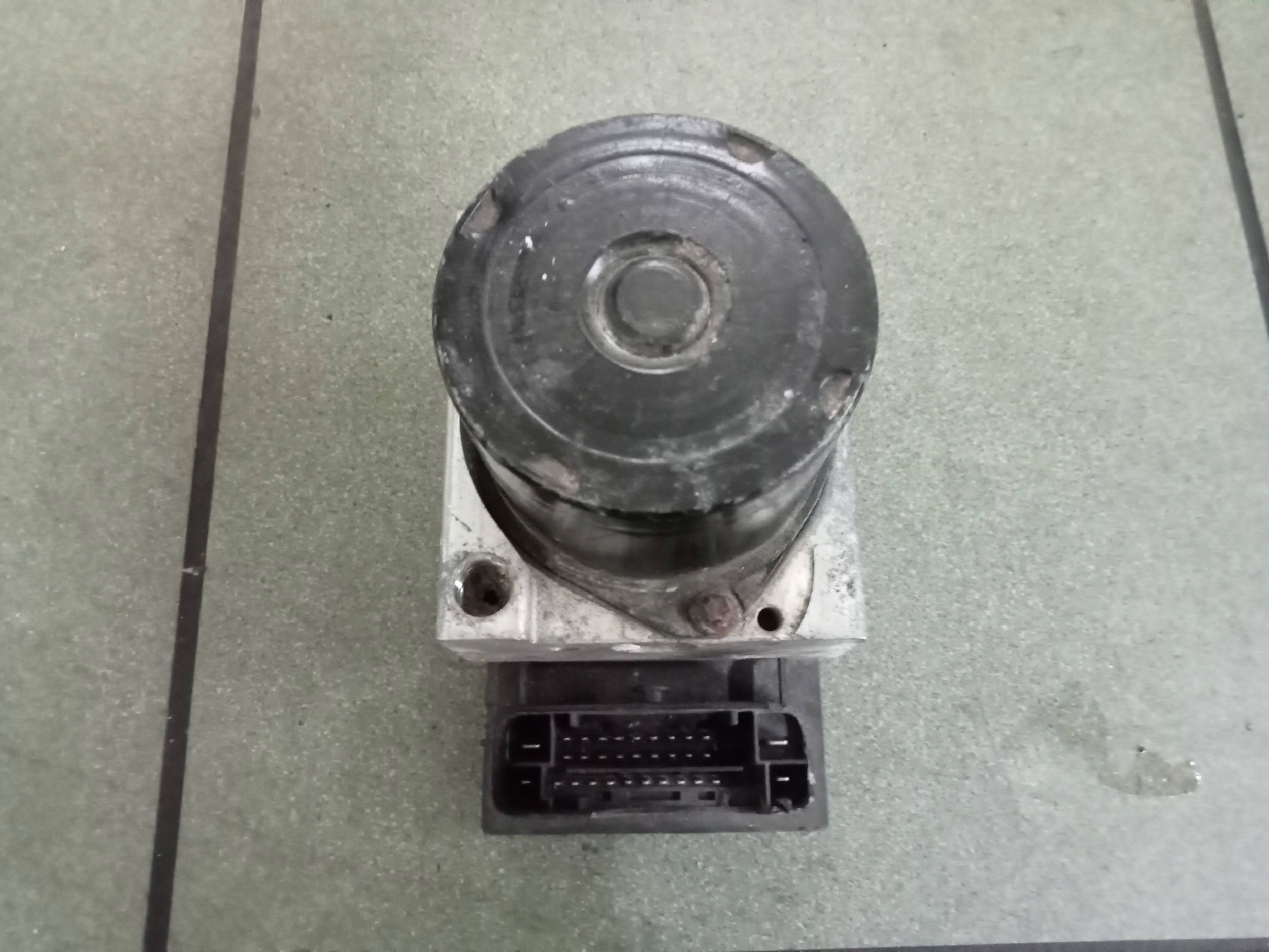 SKODA oe 6R0907379J насос abs