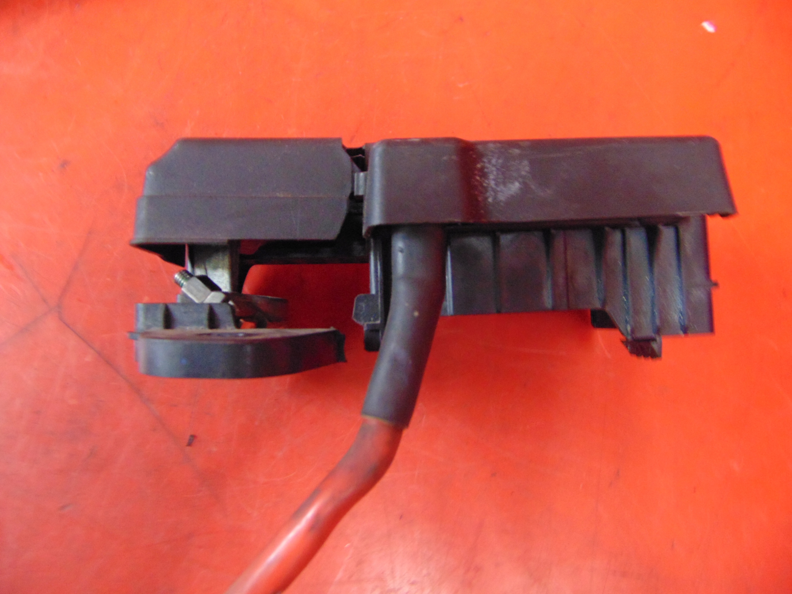 CHEVROLET ORLANDO J309 terminal plus fuse