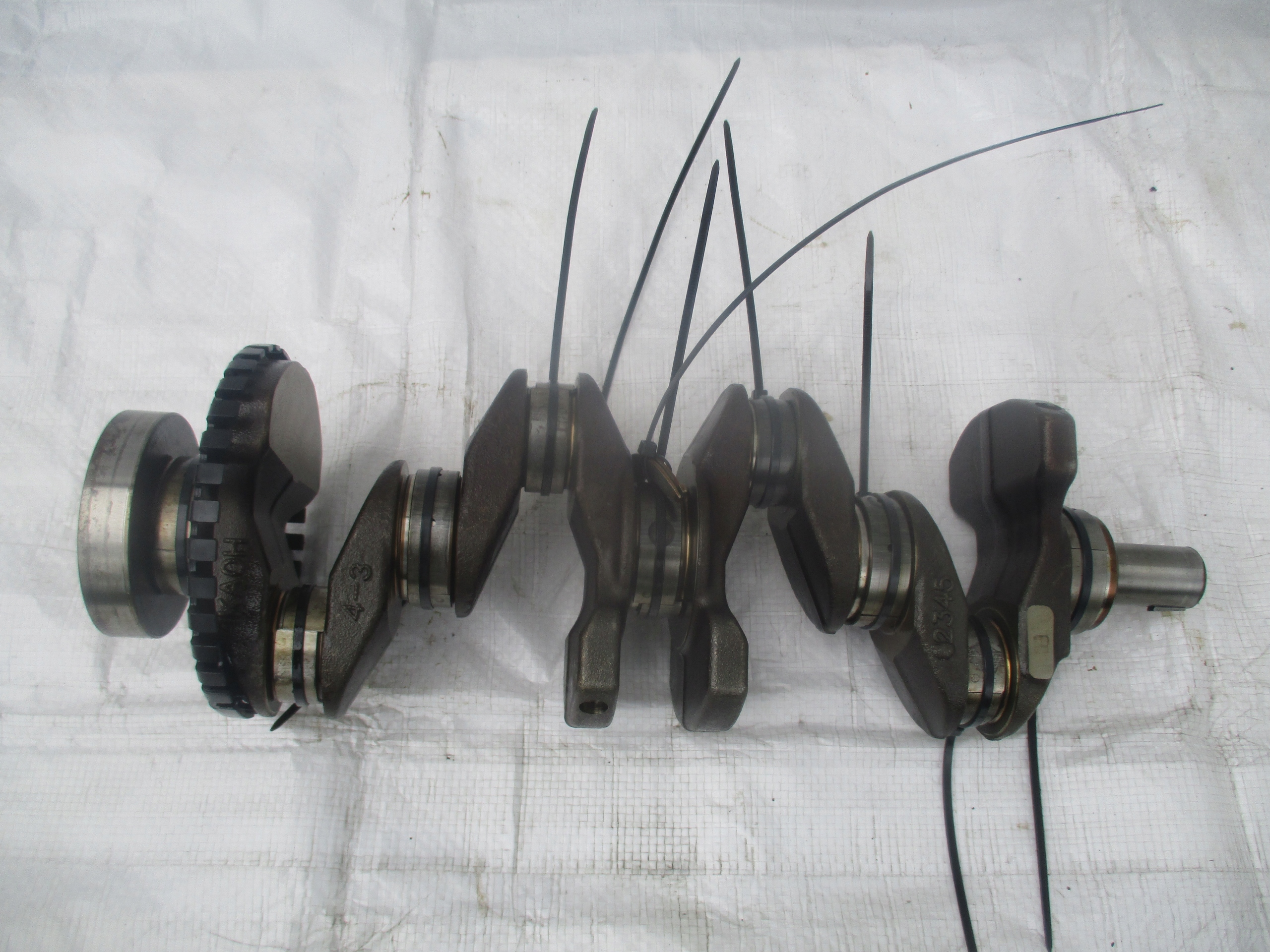 WAŁ KORBOWY RENAULT MEGANE IV DACIA ŁADA 1.6 SCE