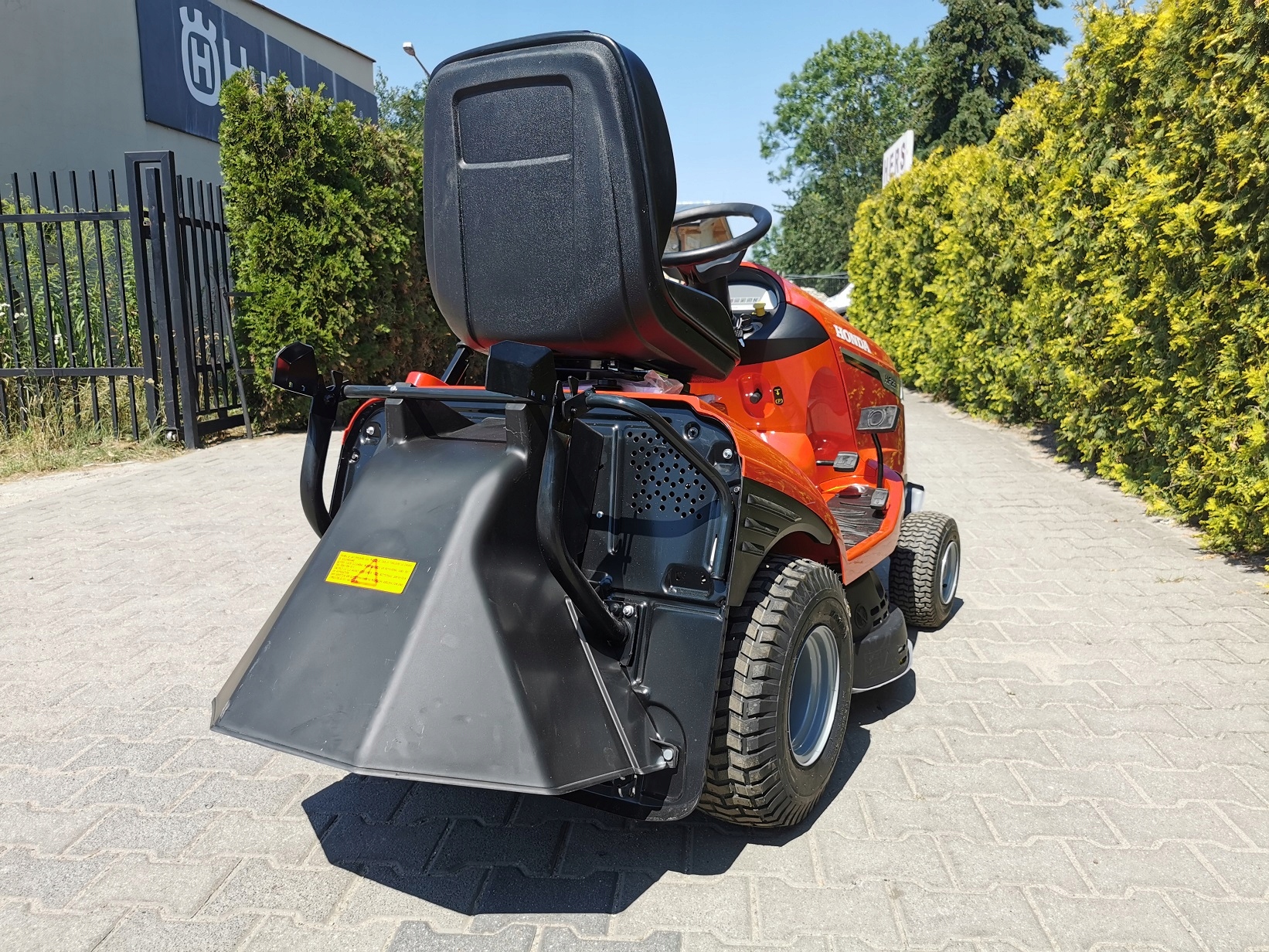 Deflektor 80609-VK1-003 HONDA HF2315 HF2417 HF2526 Typ deflektor