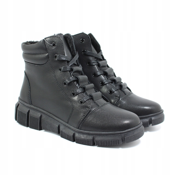 Černé kožené dámské kotníkové boty zateplené boty T.Sokolski Z24-335 r36