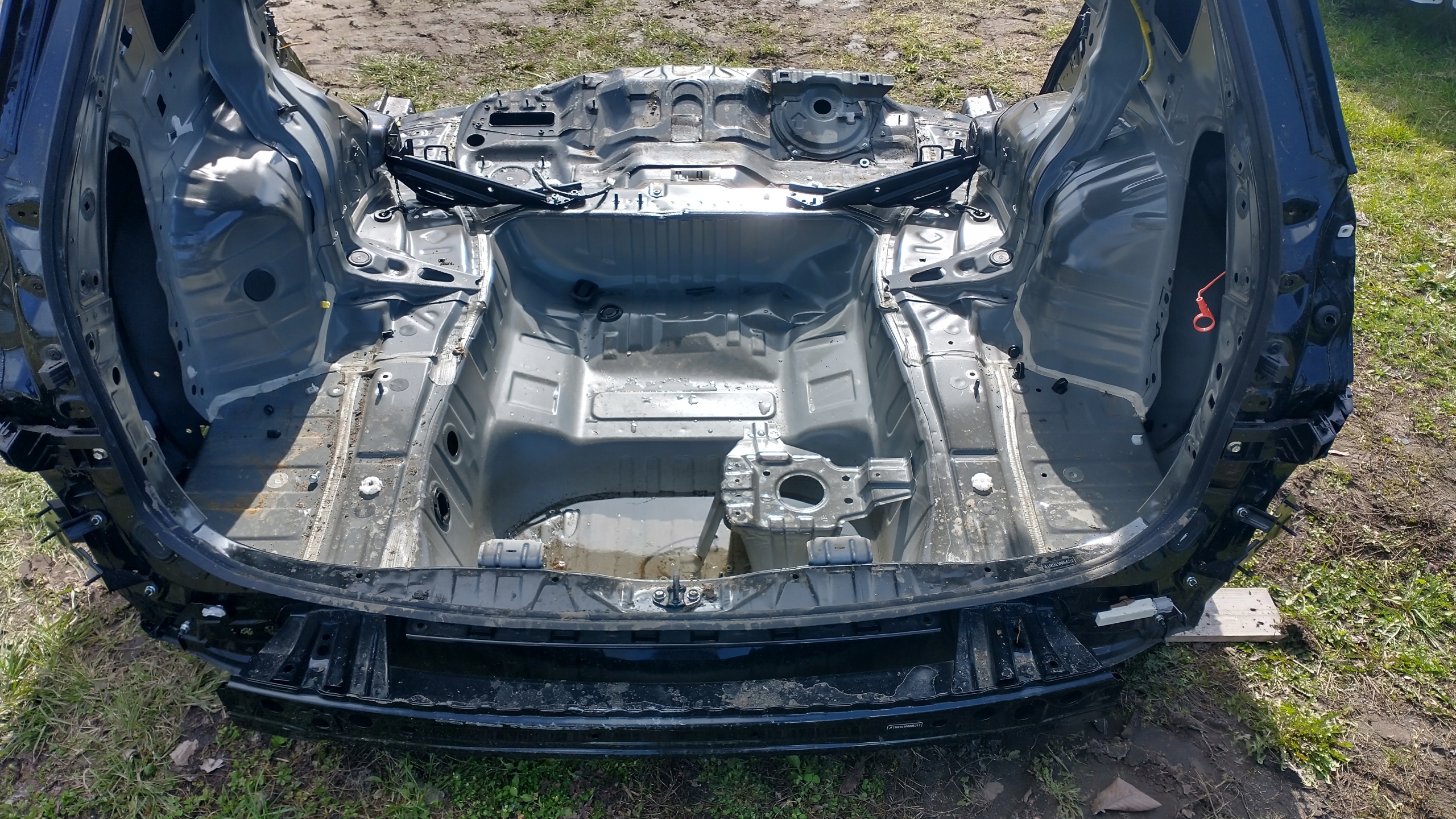 SUBARU FORESTER V LIFT ĆWIARTKA LEWA PRAWA TYLNA TYŁ DUPA PAS WANNA Producent części Subaru