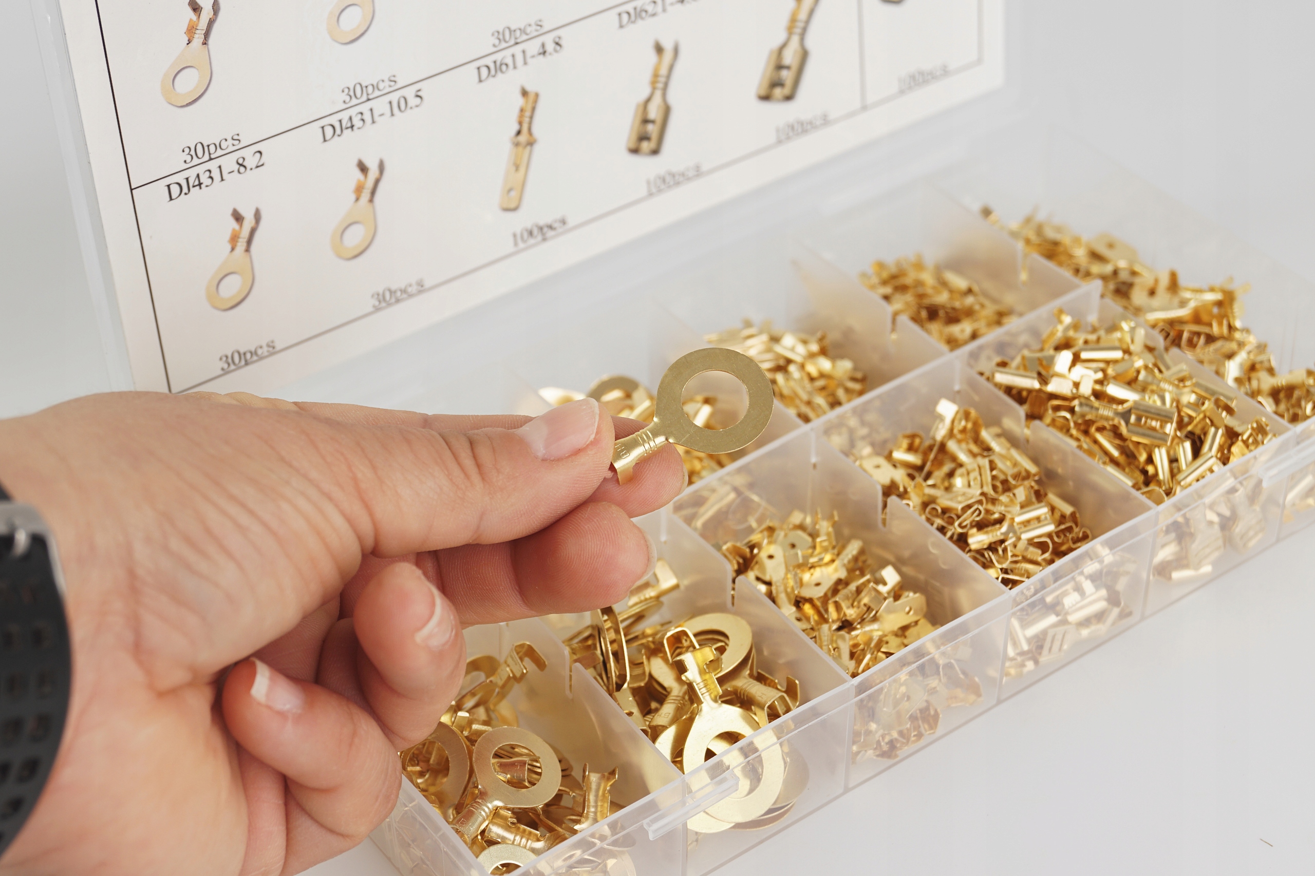 KONEKTORY ZESTAW KONEKTORÓW SAMOCHODOWYCH 750 SZT Stan opakowania oryginalne