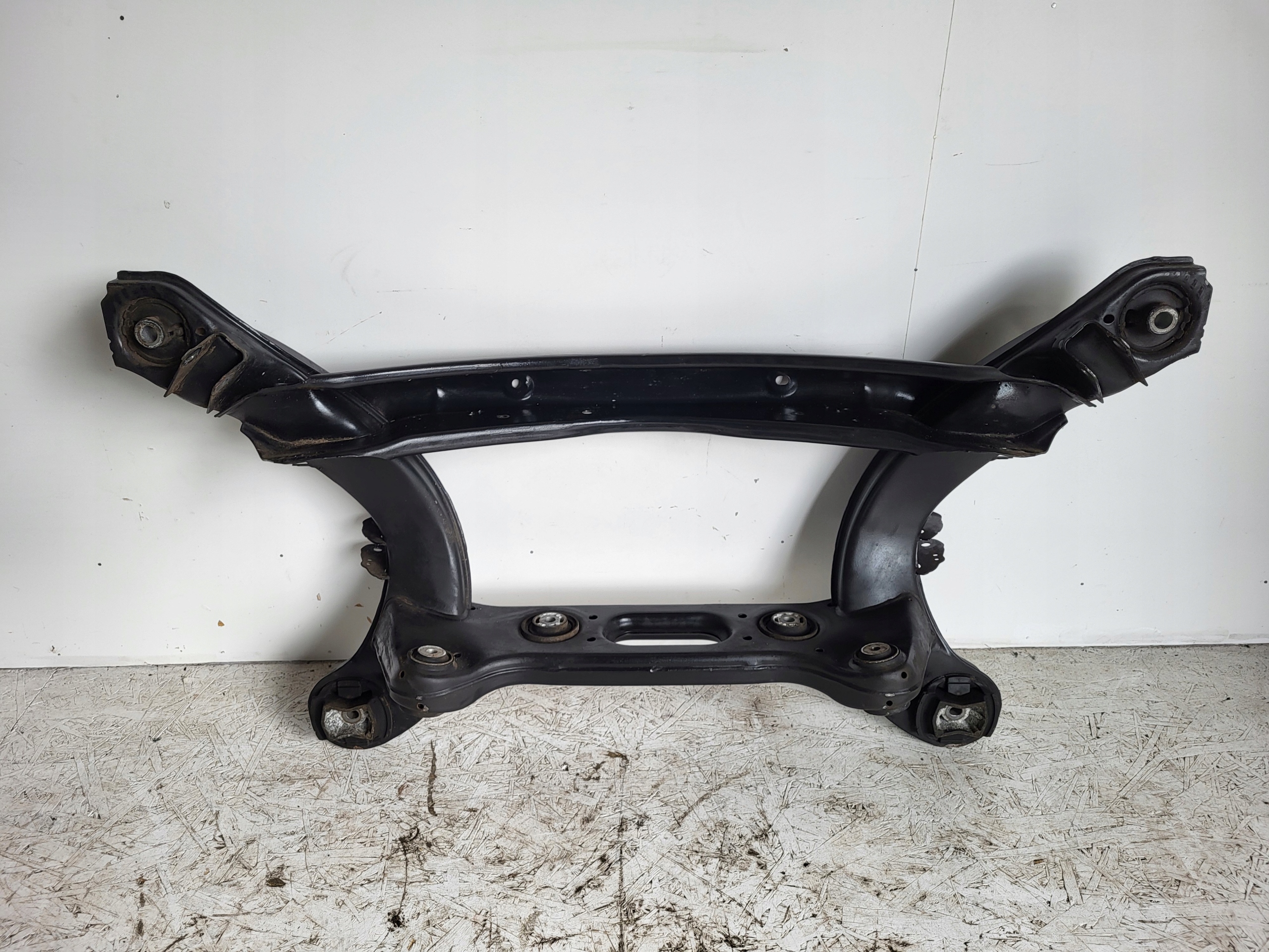 WÓZEK SANKI MERCEDES W204 W212 W218 A2043505701