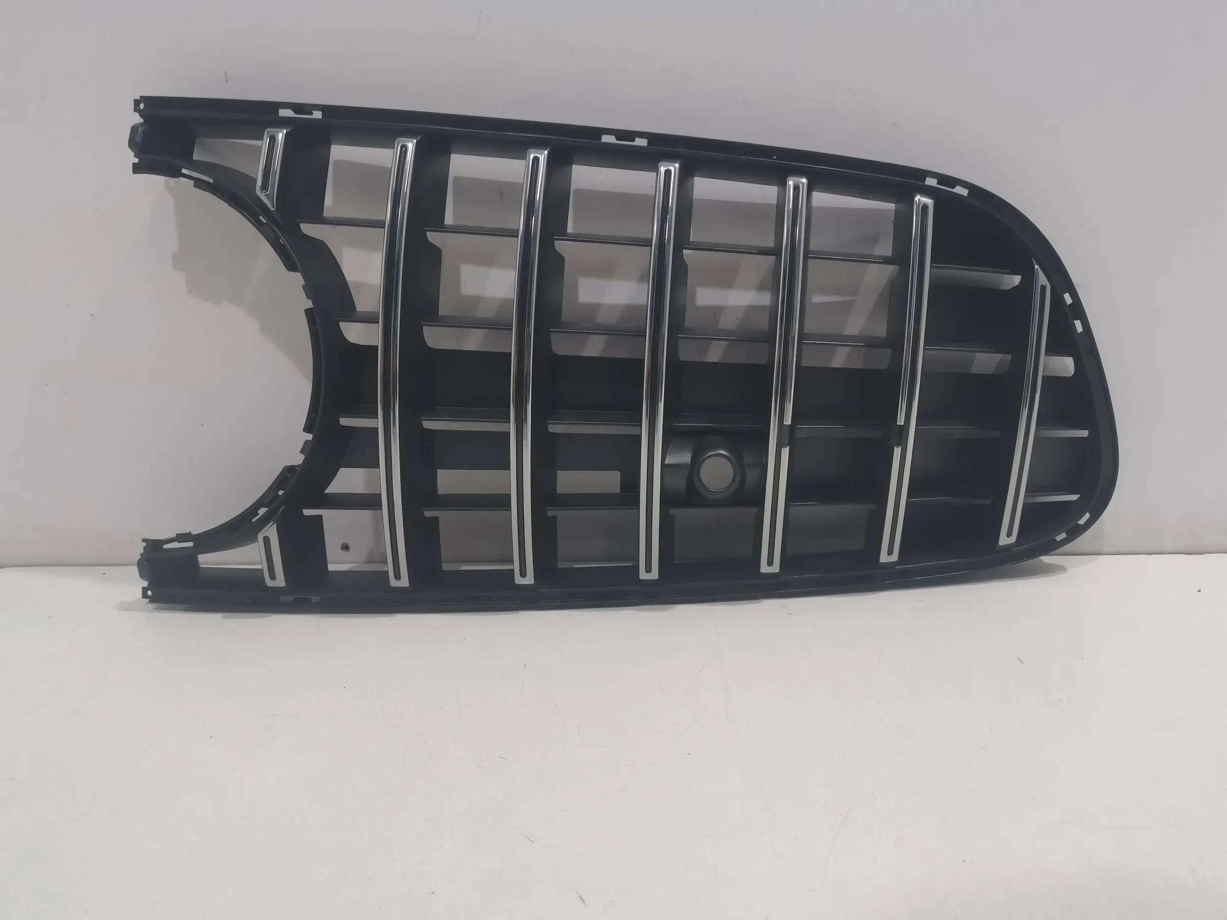 Mercedes Benz AMG GT R190 W190 GRILL ATRAPA NOWA \