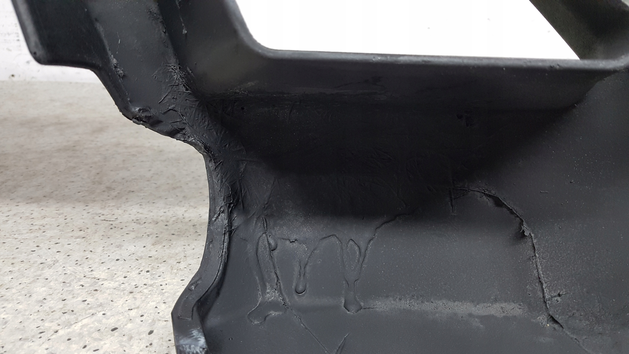 TOYOTA RAV 4 2013 - cap KANGUR bumper 8579
