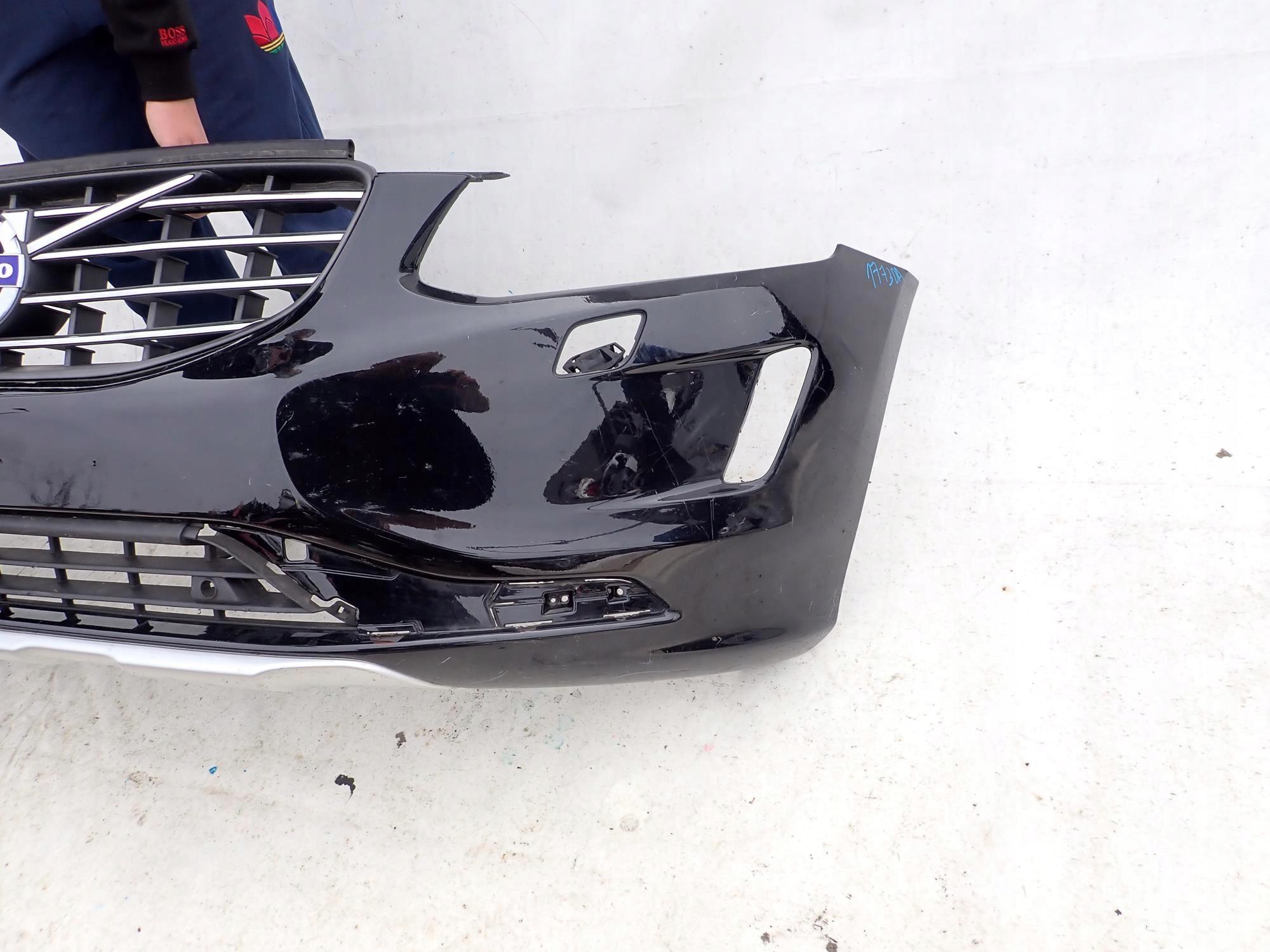 VOLVO XC60 and 1 LIFT 13-17 bumper front washer