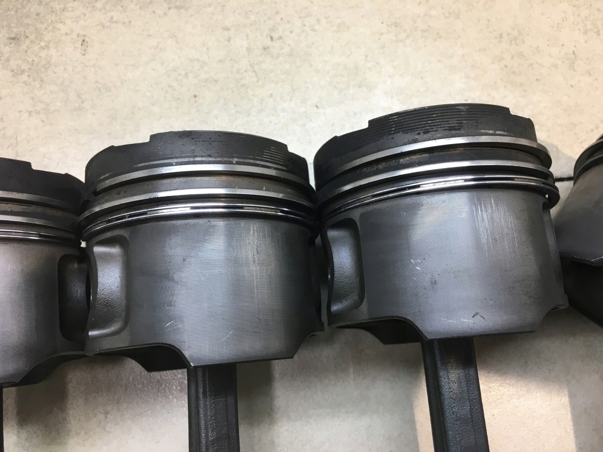 piston connecting rod MERCEDES W210 2.5 D 87L29
