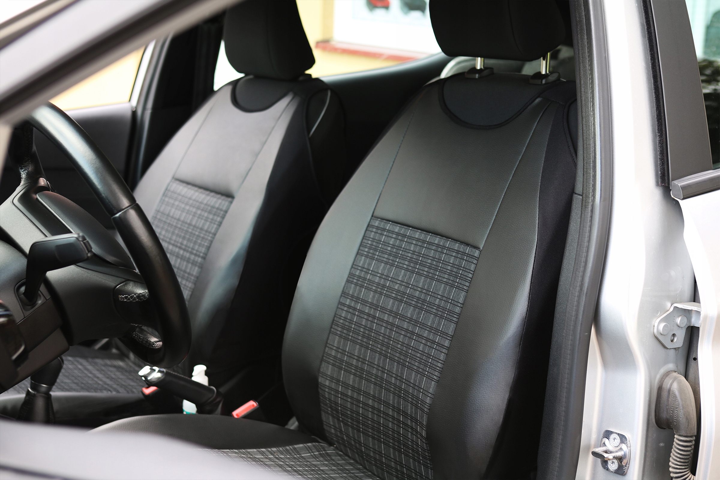 MATA POKROWIEC NA SIEDZENIA FOTELE SAMOCHODOWE Producent Pok-ter