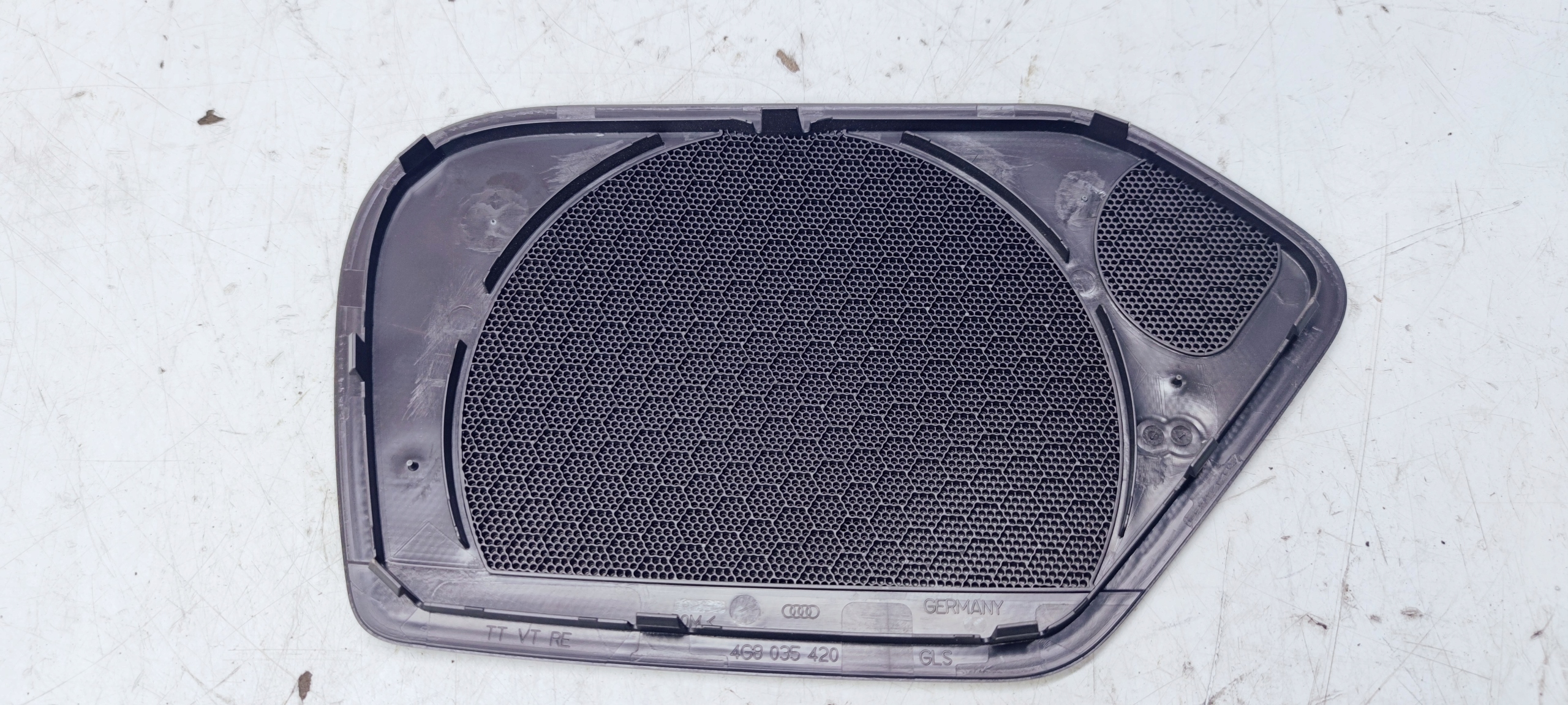 krycí repráku AUDI A7 pravý předek 4G8035420