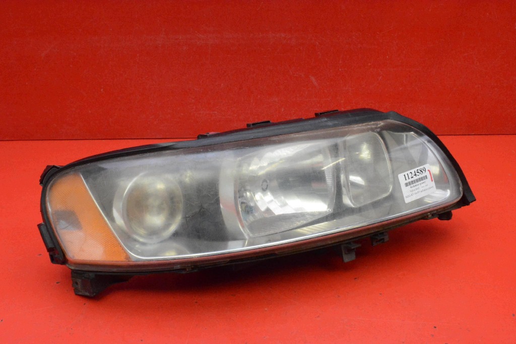 REFLEKTOR right light front EU 30648205 VOLVO S60 1 and LIFT 04-09