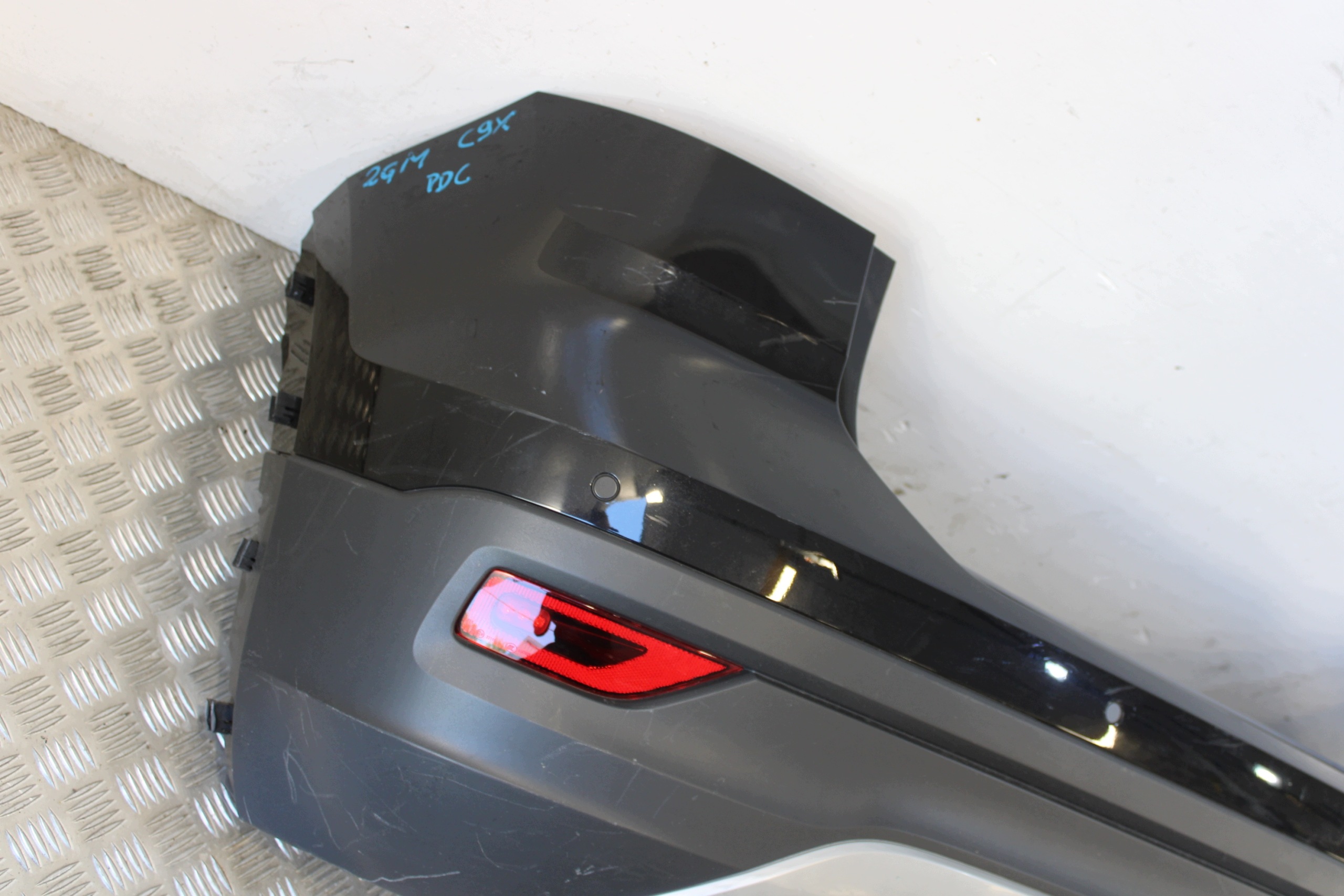 bumper rear part rear complete 4 X PDC VW T-CROSS 2GM