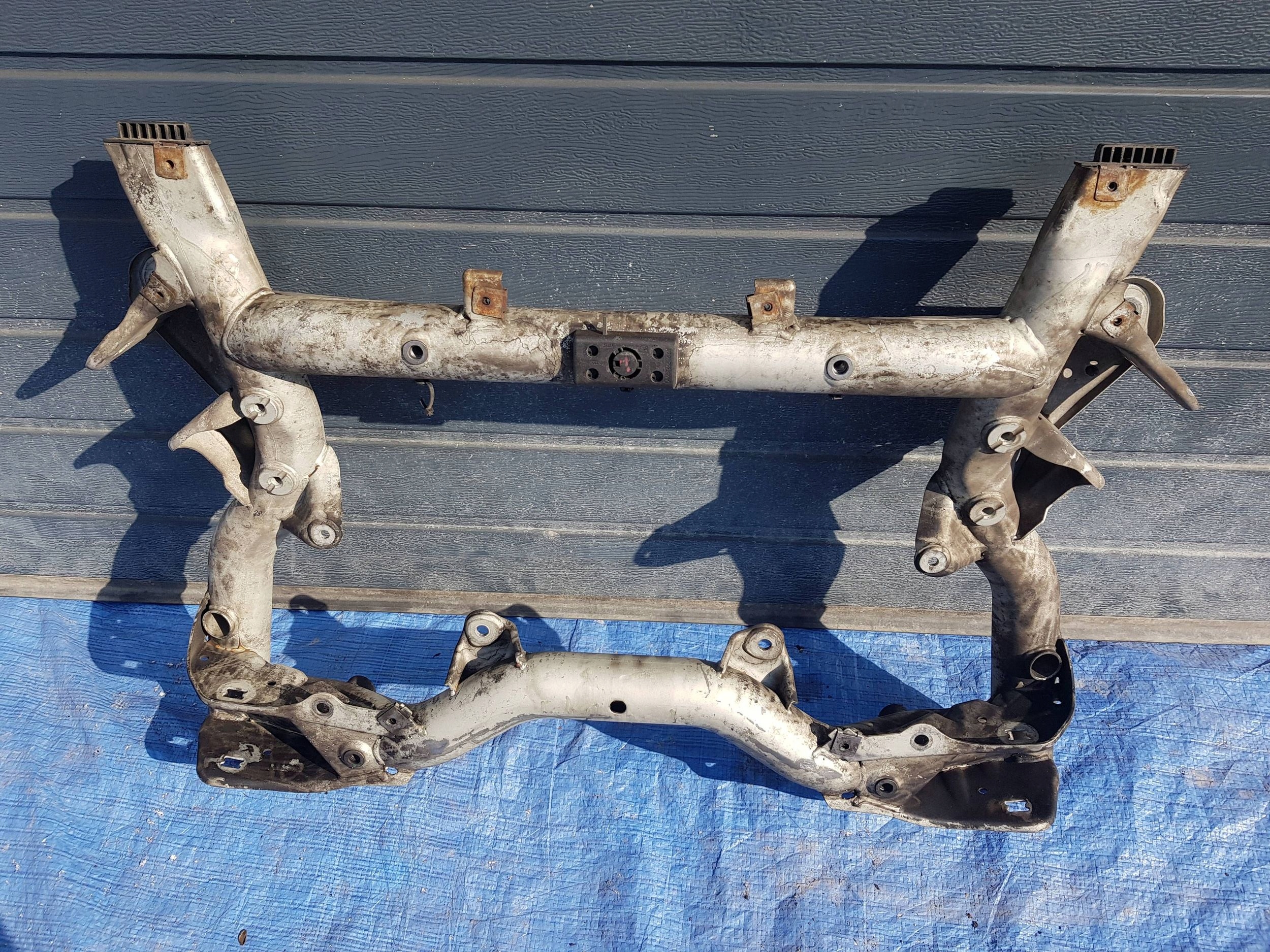 axle beam front of the engine MERCEDES W212 sider subframe axle beam front