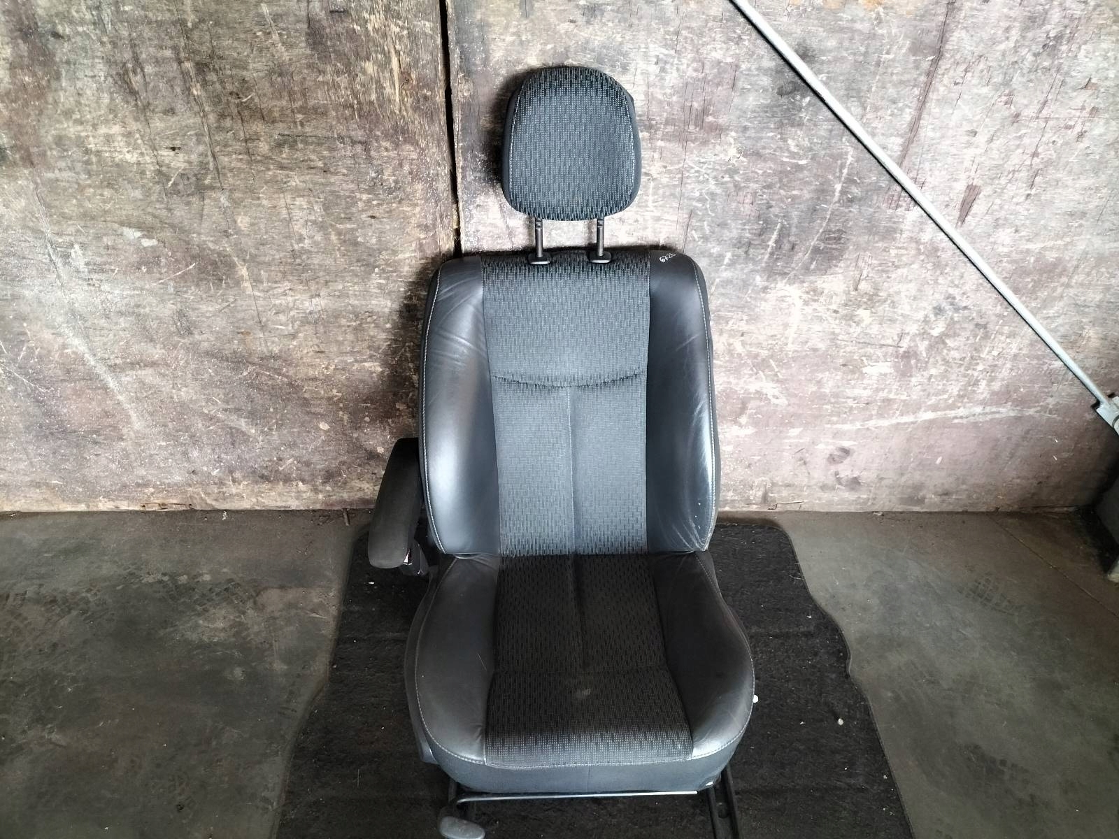 seat left front semi leather STOLIK armrest RENAULT ESPACE IV