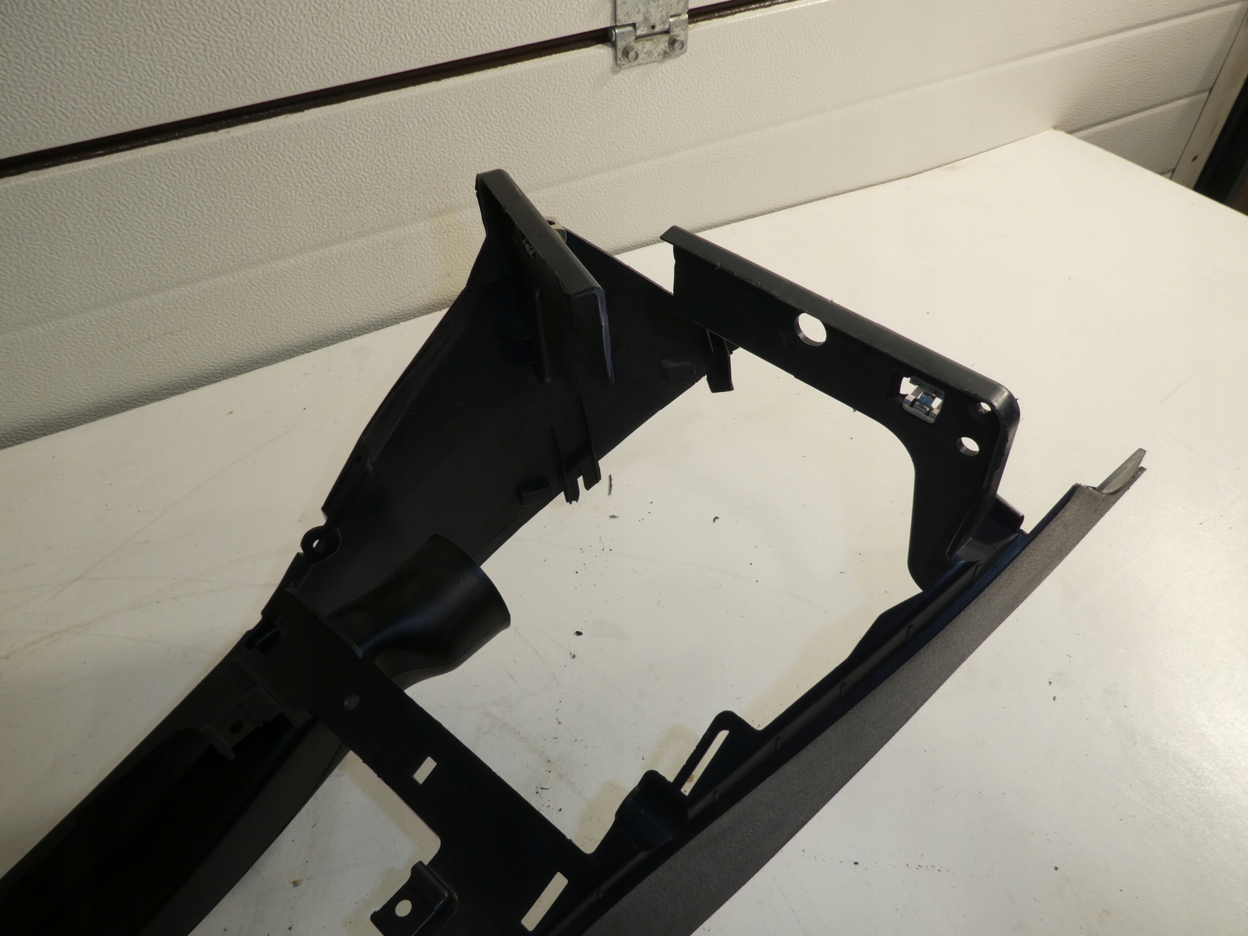TUNEL armrest VW TIGUAN plus 5M0864207G