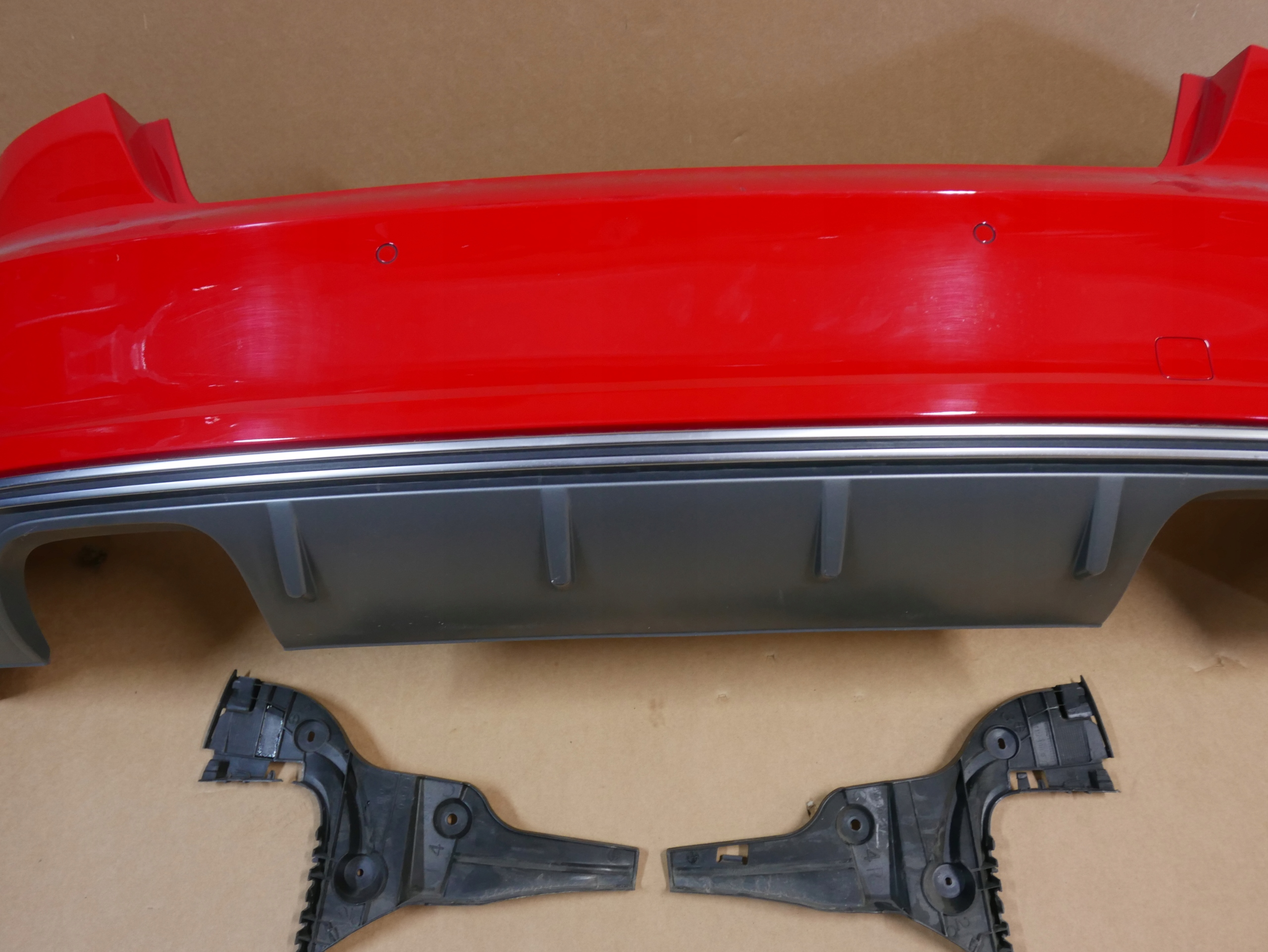 AUDI S3 8V4 ZDERZAK TYŁ 6xPDC LZ3M Strona zabudowy przód