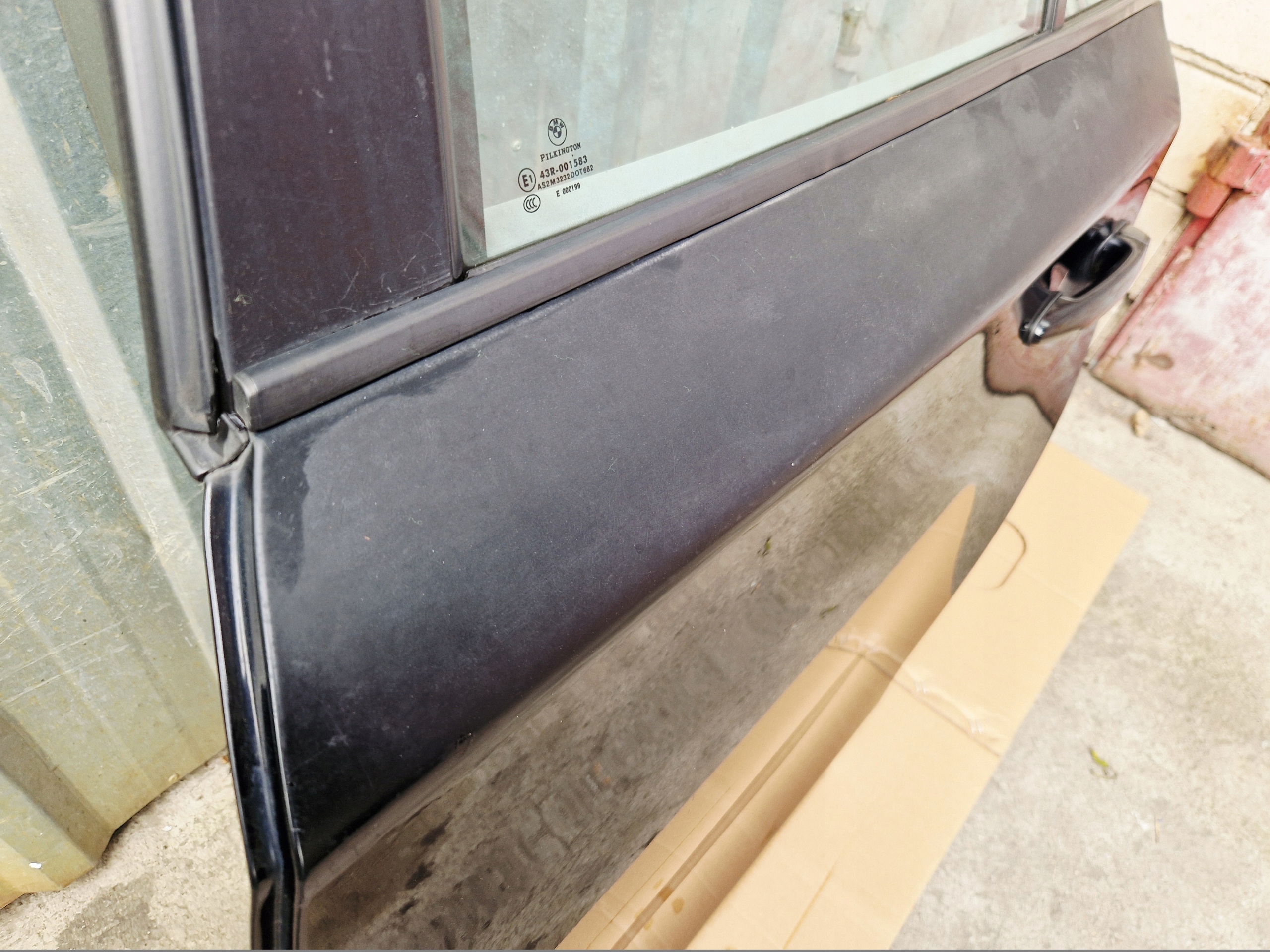 BMW E87 door left rear part rear. complete black, colour 668