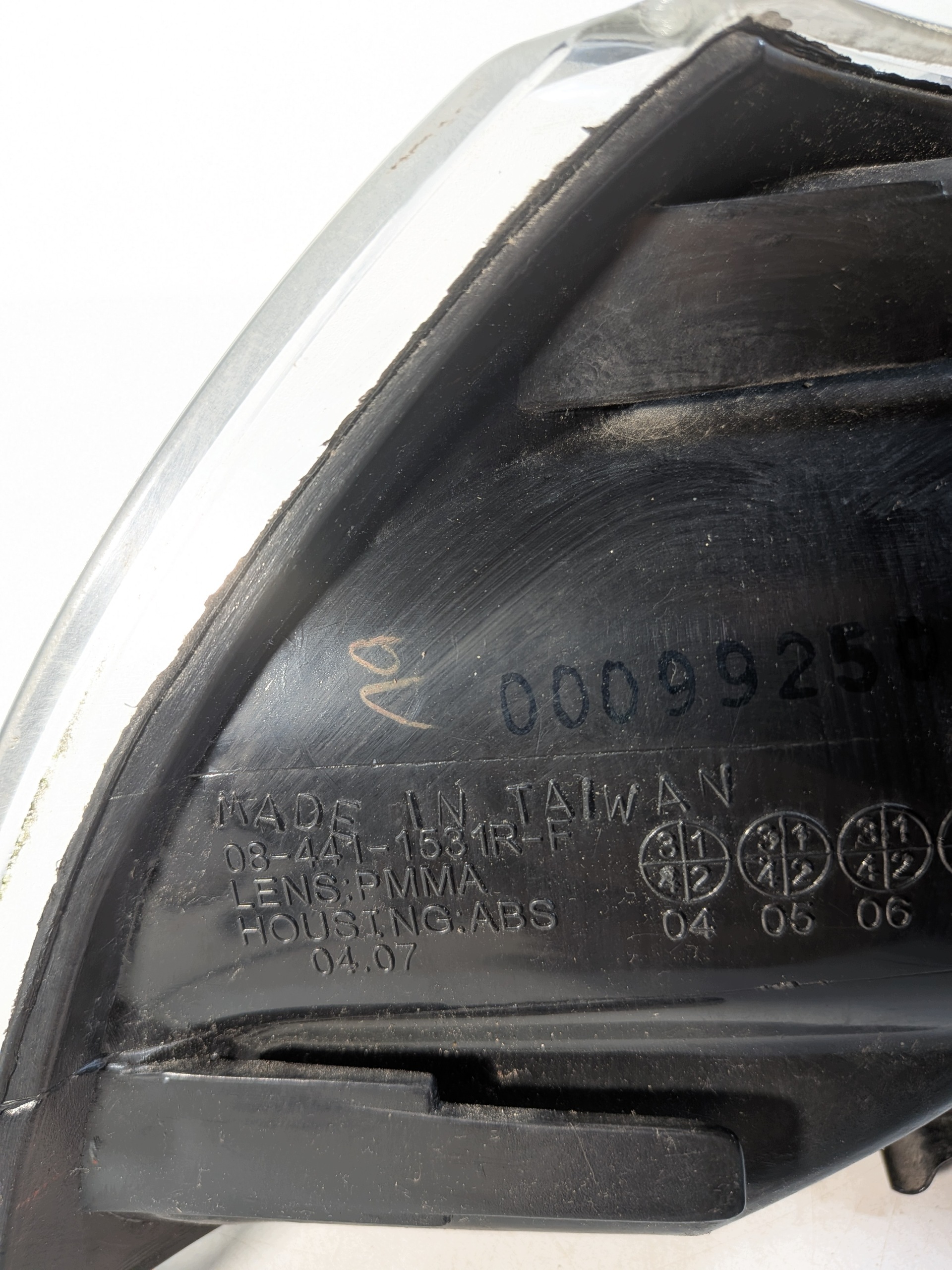 indicator right front OE 084411531RF VW PASSAT B5 96-05