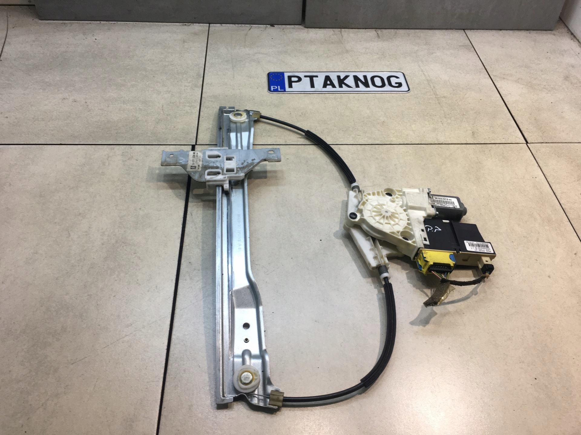 window regulator right front C4 and 9647441380
