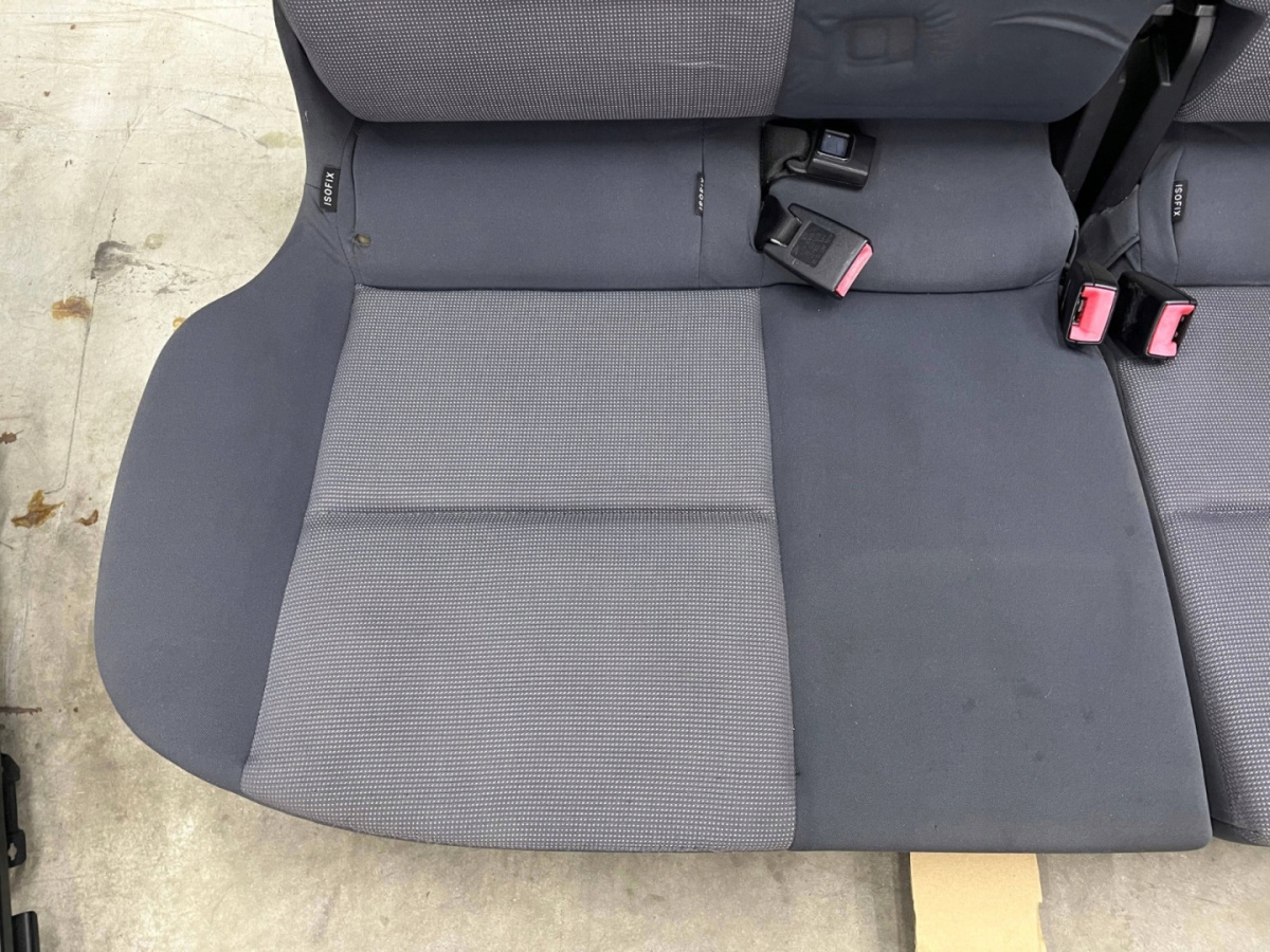 кресла mitsubishi COLT VI 6 Z30 04-12r. диван задняя комплект европа