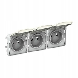 PLEXO55 Trojitá horizontální zásuvka 3x2P Z Bílá/ Ecru 16A-250V 069644