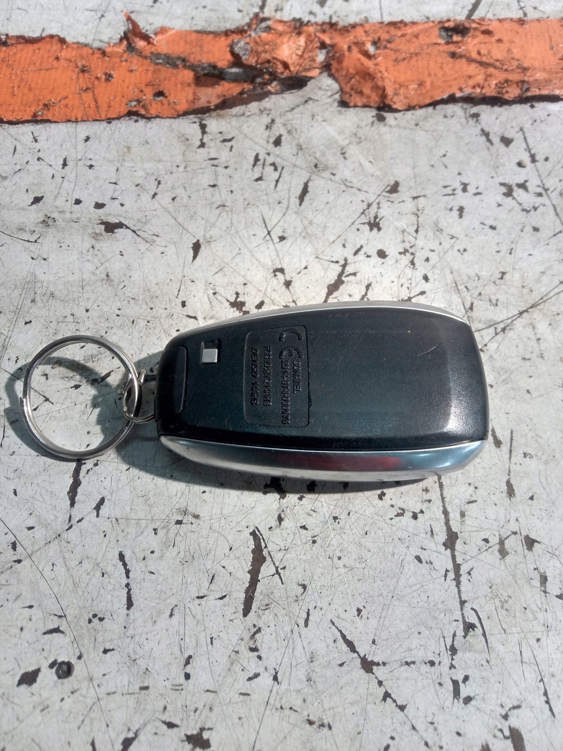 SUBARU LEVORG KLUCZYK PILOT KEYLESS SMART KEY Typ samochodu 4x4/SUV Samochody osobowe