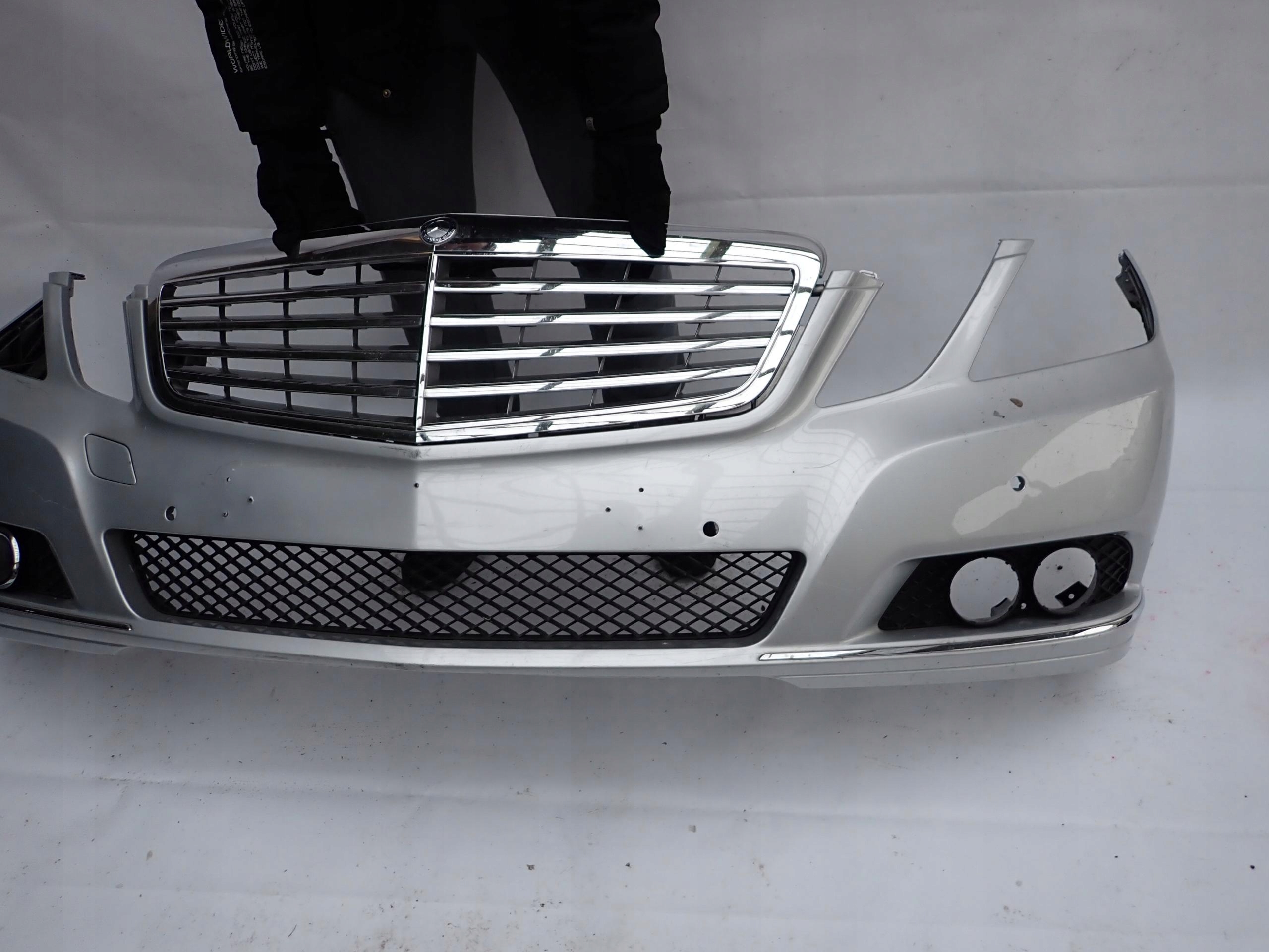 MERCEDES E-KLASA W212 09-13 ELEGANCE bumper front front PDC