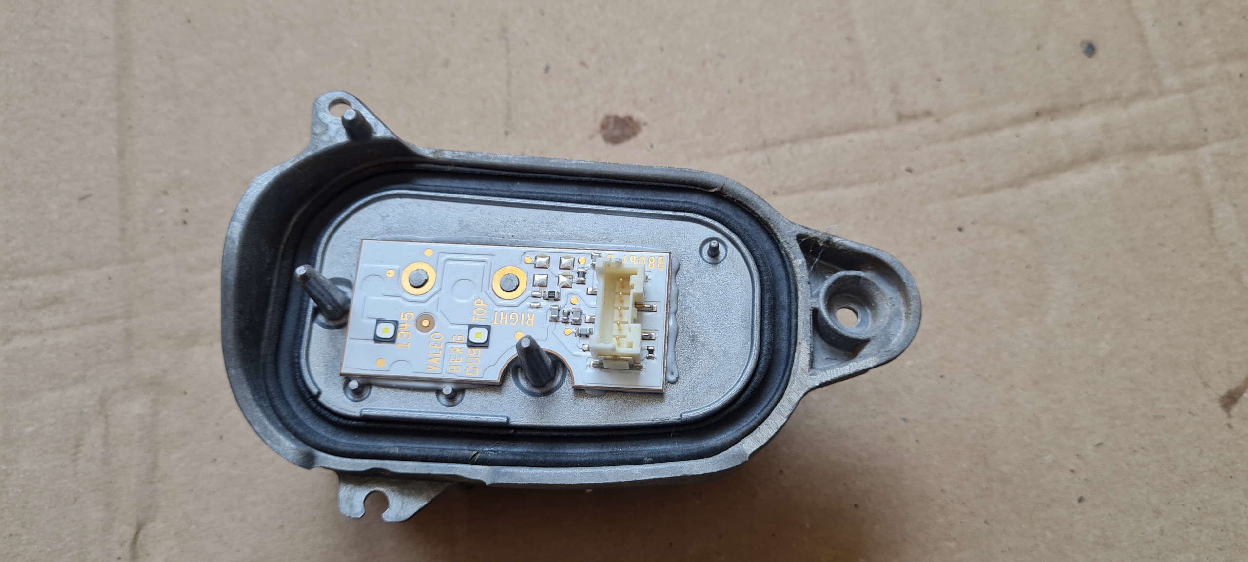 SQ5 8R Q5 LIFT module LED JEZ resistor, rheostat, regulator control unit right 8R0941476A