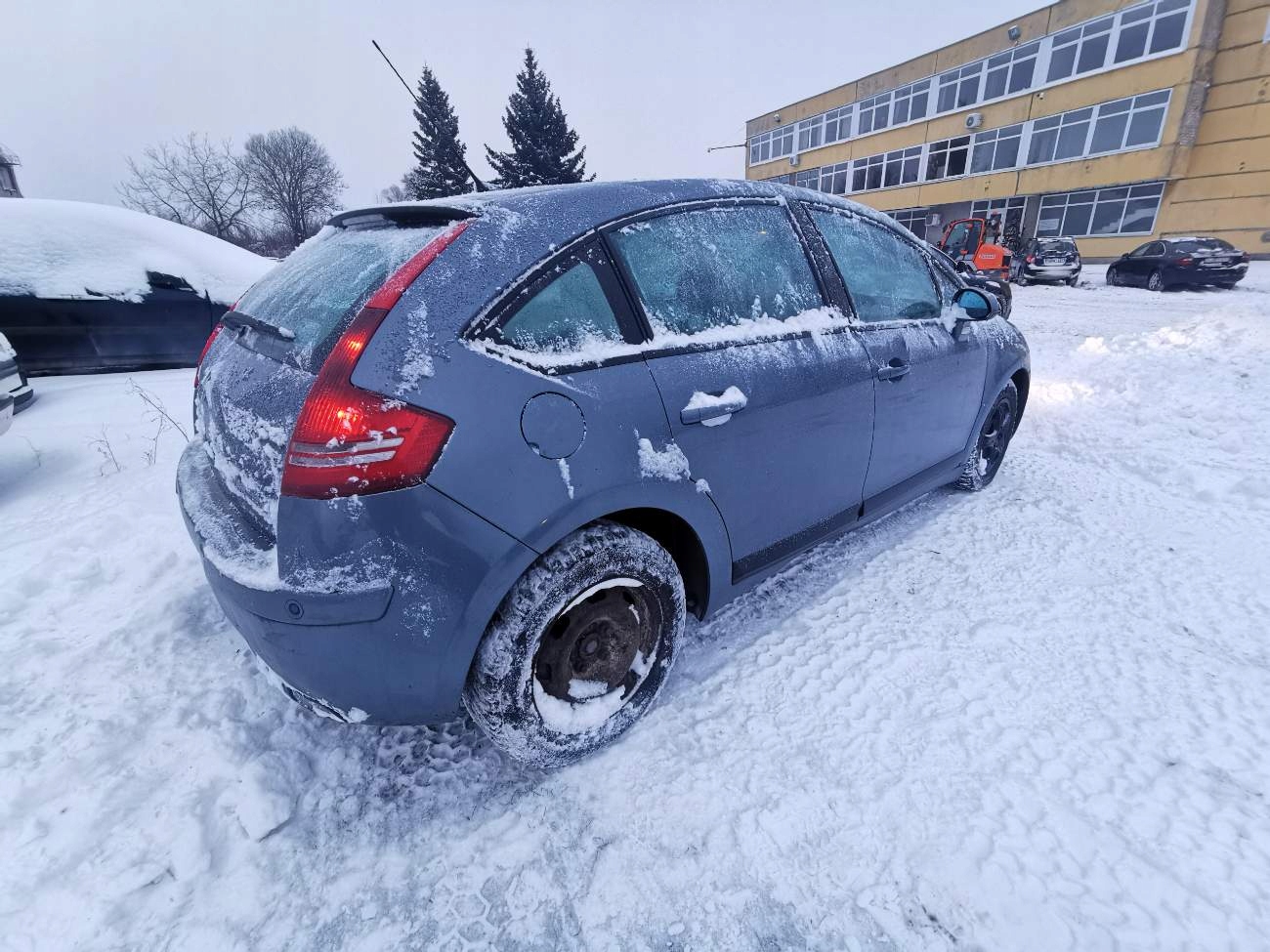 CITROEN C4 петля передних Двери - Передний 2005 1.6л
