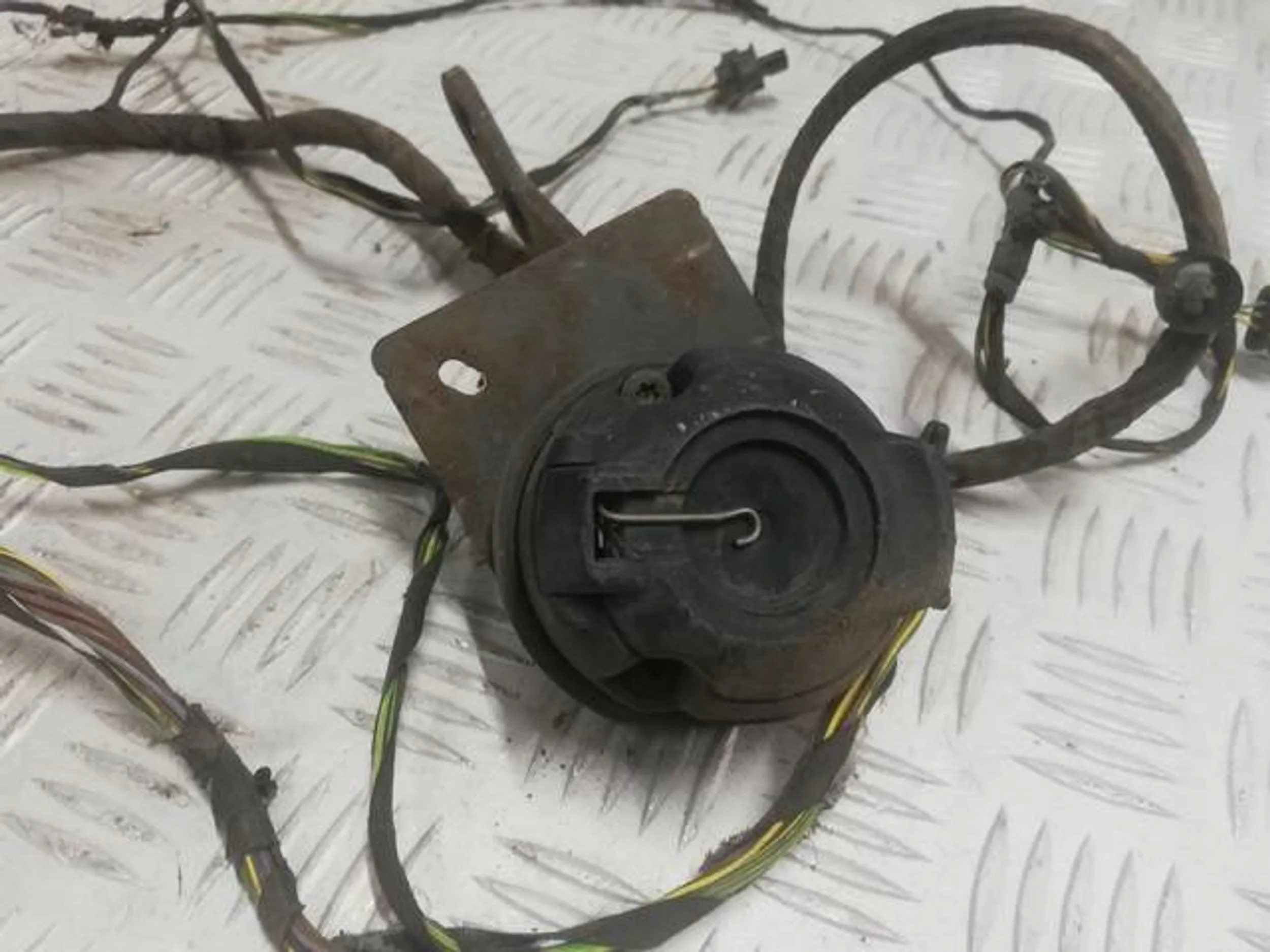 Mini Cooper Countryman R60 INSTALACJA HAKA Producent MINI OE