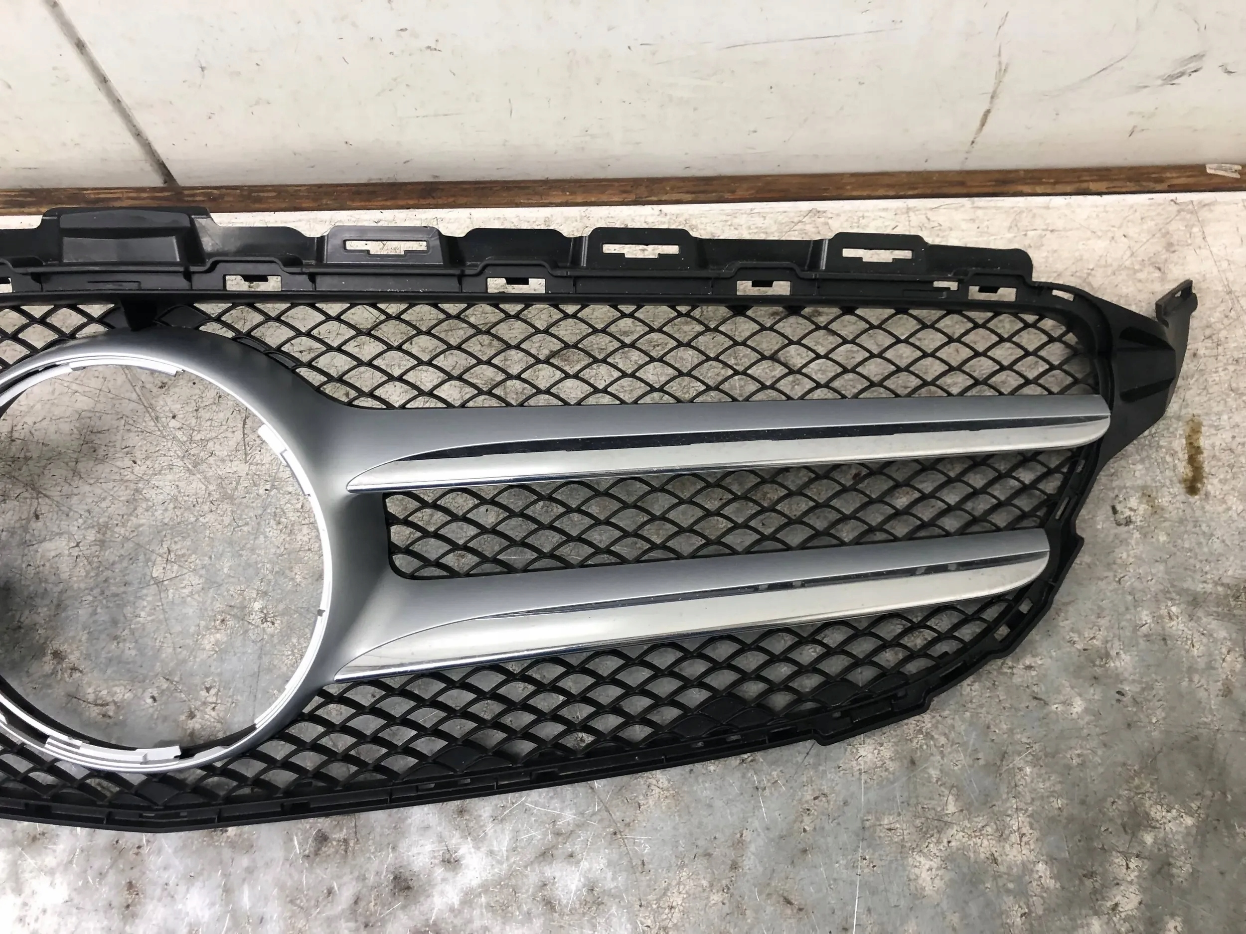 Grill Grill MERCEDES W205 A2058800183